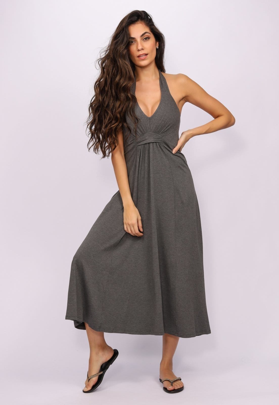 Vista principal Vestido Longo Malha Frente Única Mecla Amazonia Vital cinza