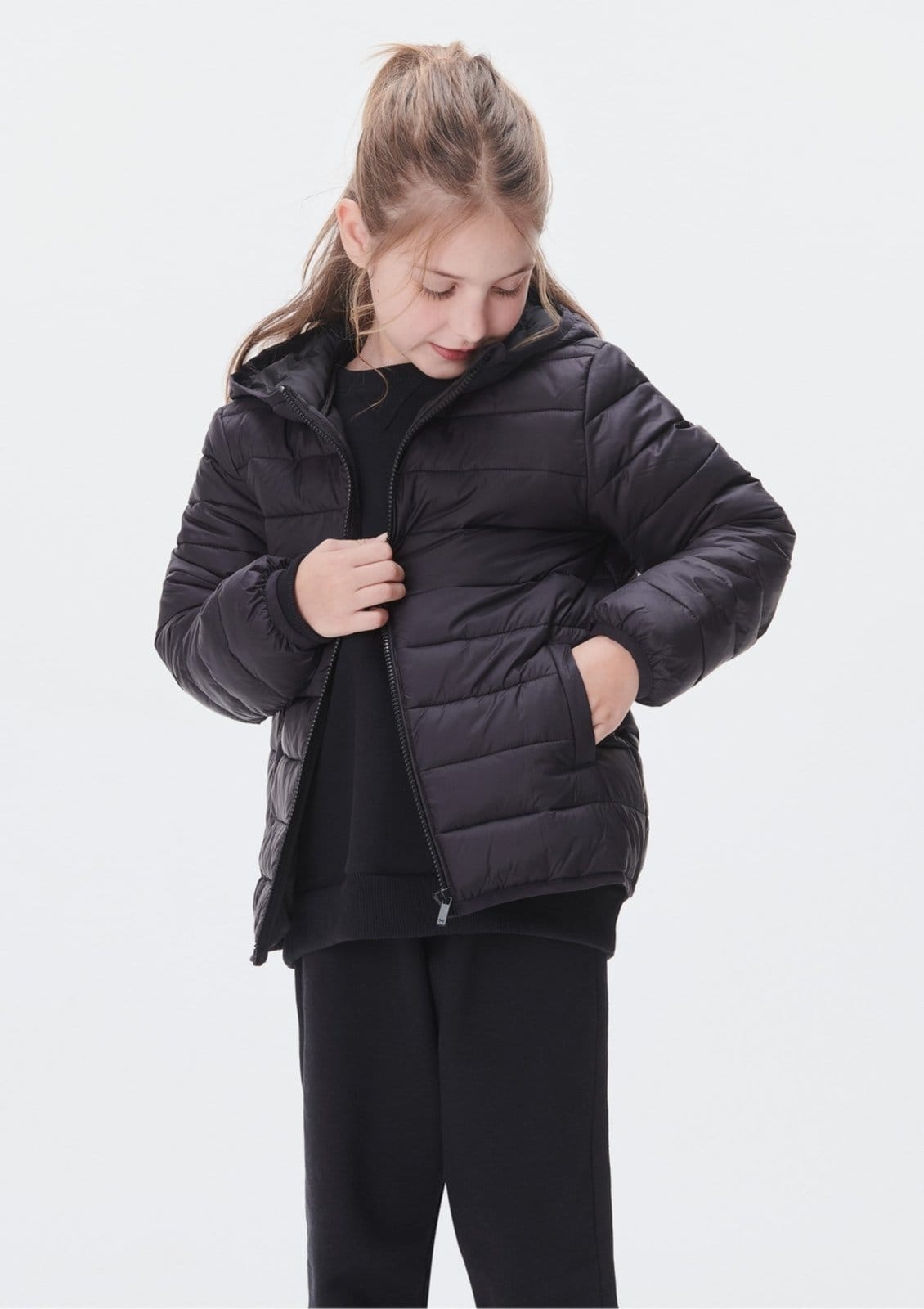 Vista 2 Infantil - Jaqueta Puffer Unissex Com Capuz Hering Hering Kids preto