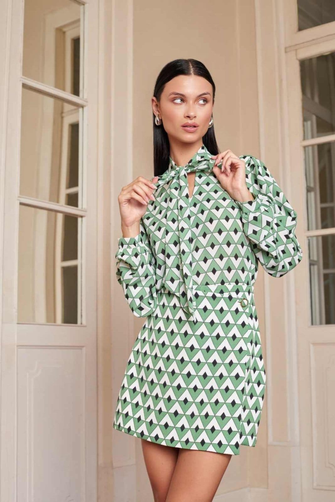 Short Saia Vanibele Geométrico Verde