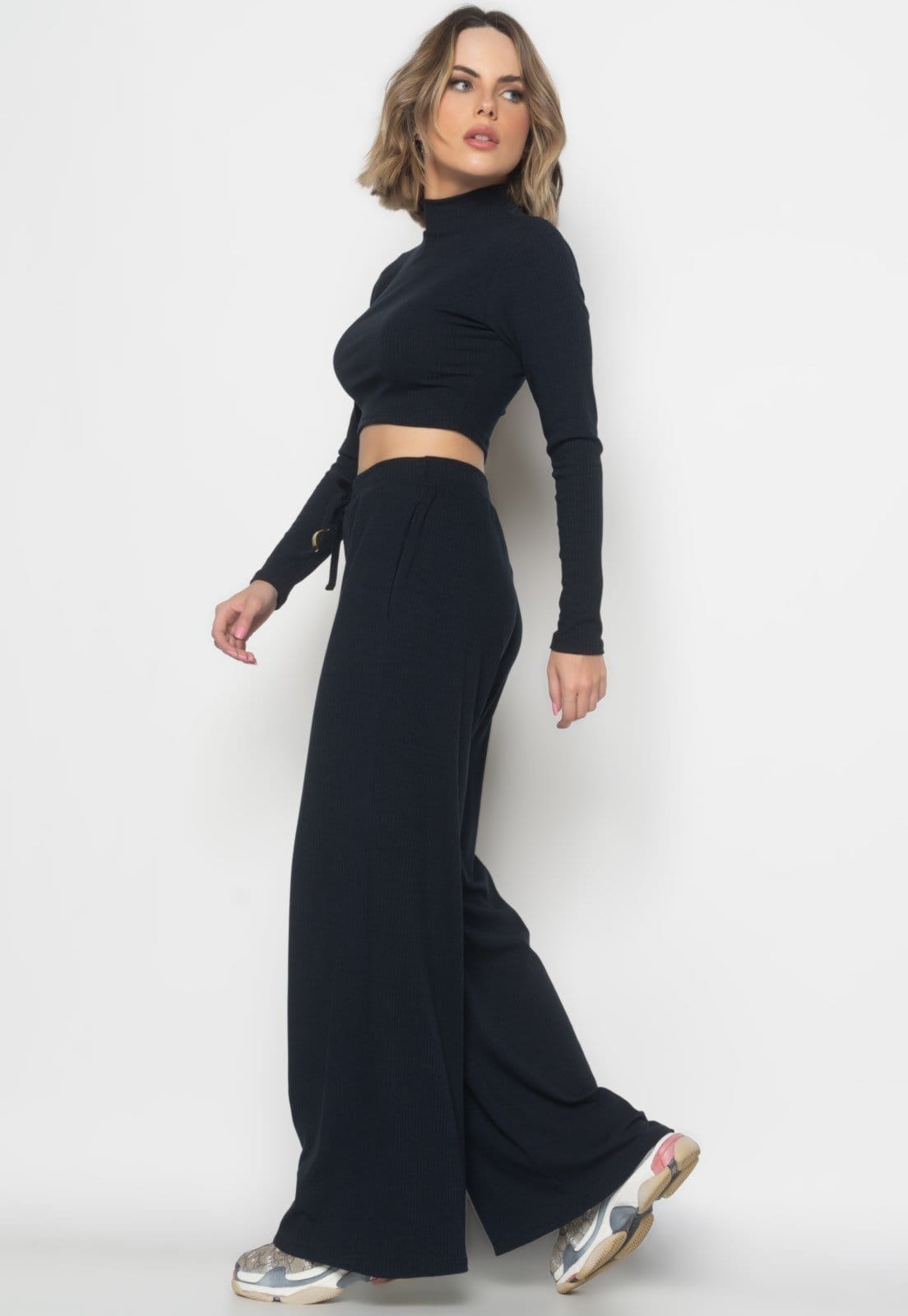 Vista 2 Conjunto Comfy Cropped Manga Longa e Calça Wide Leg Canelado Salvatore Fashion Salvatore Fashion preto