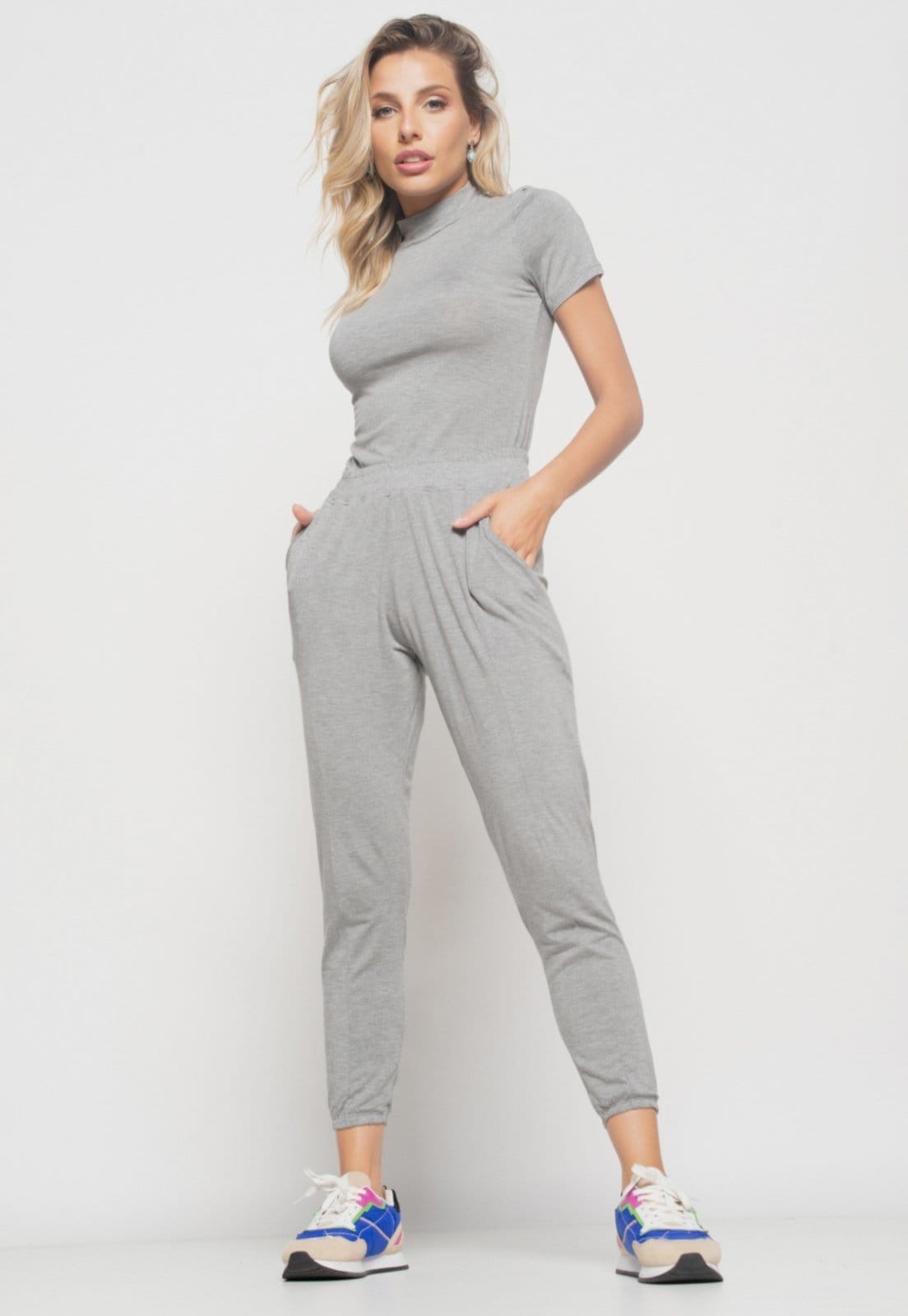 Conjunto Salvatore Comfy Com Blusa Gola Alta e Jogger Malha Mescla