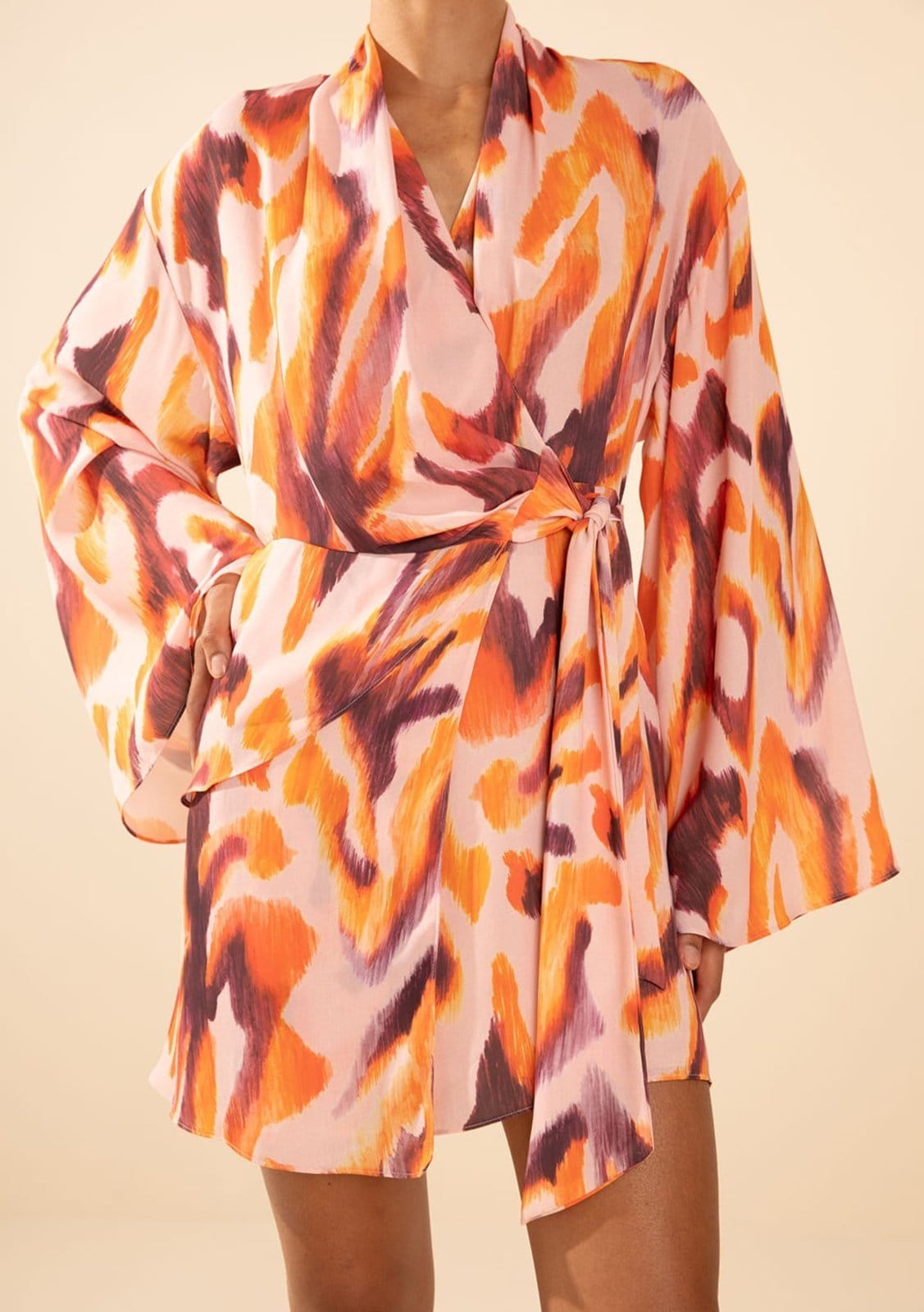 Vista 2 Vestido Morena Solto Decote V Manga 3 Quartos Curto Morena Rosa rosa