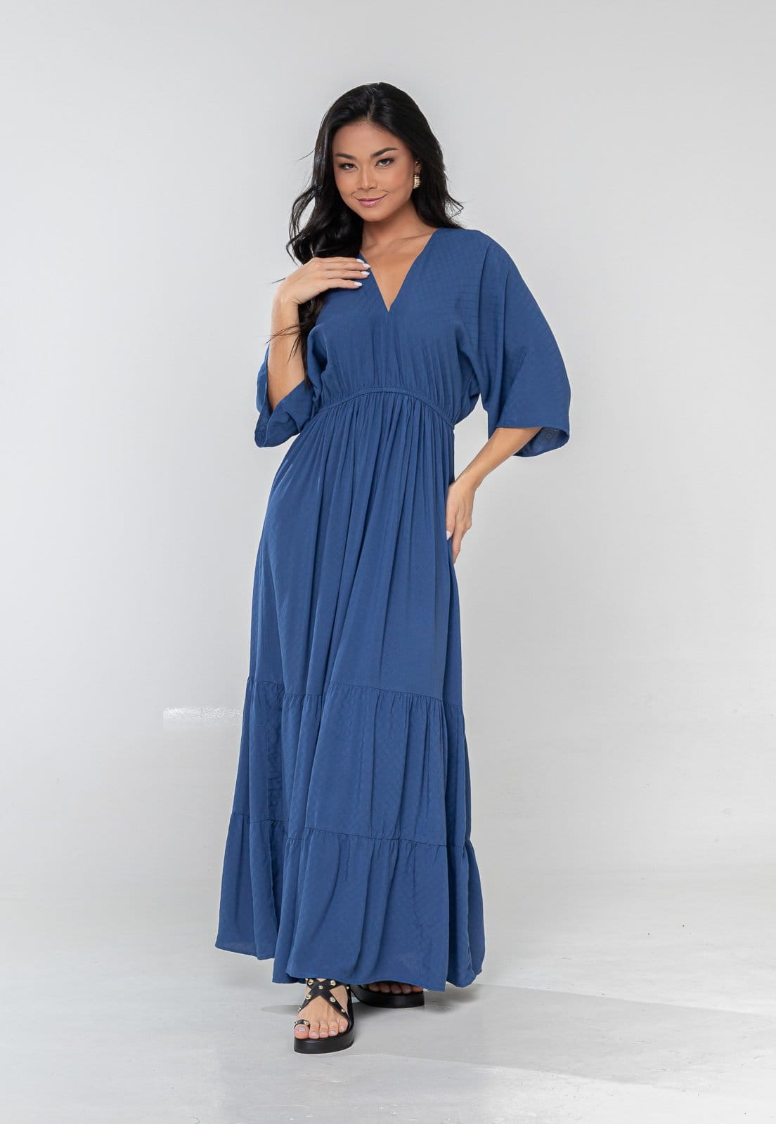 Vista 2 Vestido Aura Ravena Viscose Liso Marinho Aura azul marinho