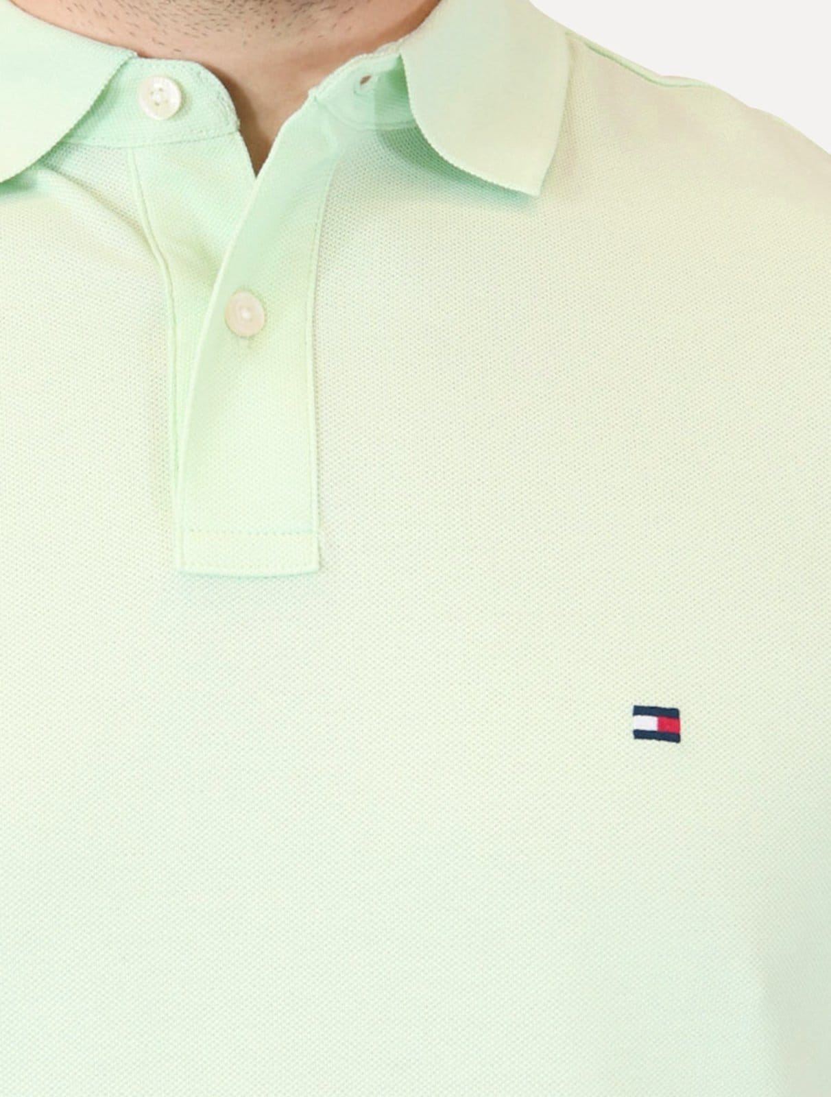 Vista 2 Polo Tommy Hilfiger Masculina Regular Piquet 1985 Opal Claro Tommy Hilfiger verde