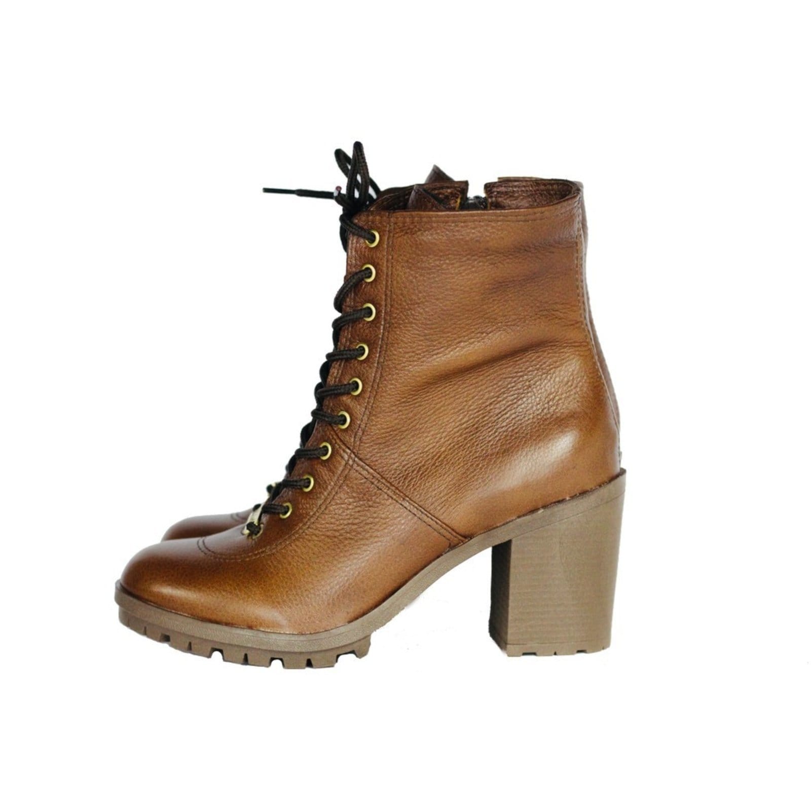 Vista principal Coturno Com Cadarço Bico Redondo Salto Grosso 6 CM Couro Spinelli caramelo