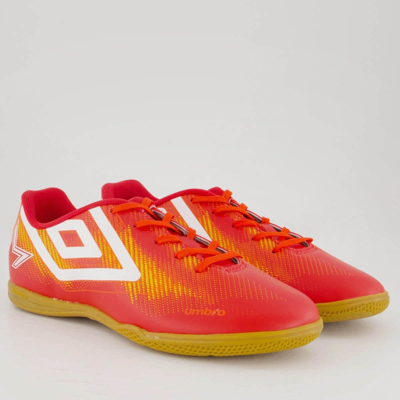 Vista 2 Chuteira Umbro Heatmap Futsal Vermelha e Laranja Umbro vermelho