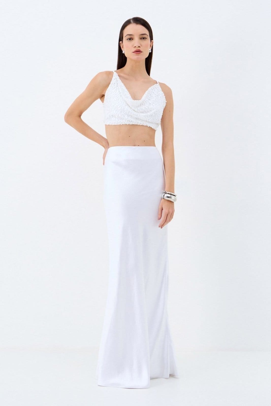 Vista 2 Saia Celebration Acetinada ACT FEMININO preto