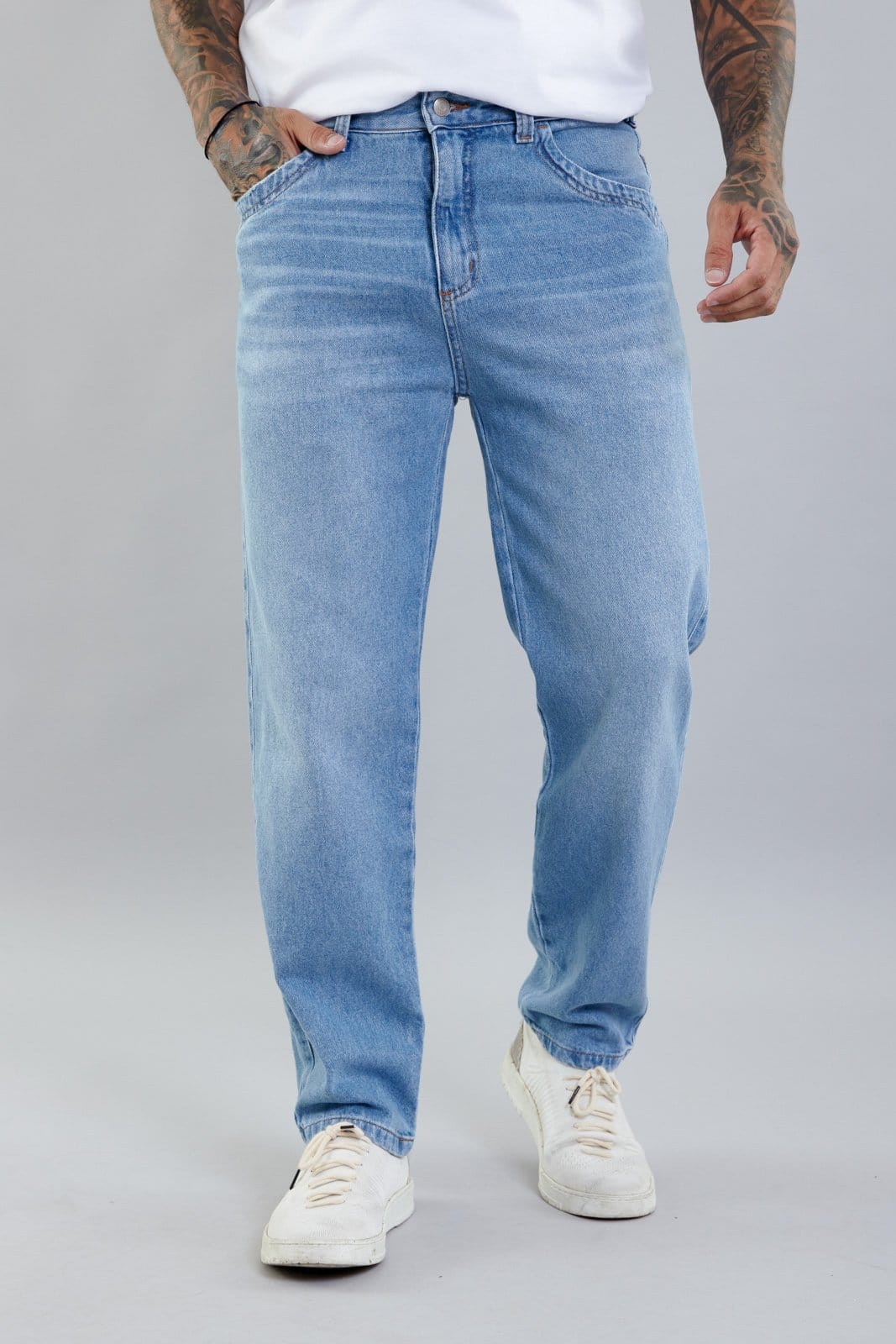 Calça Jeans Masculina Perna Reta com Lavagem Clara