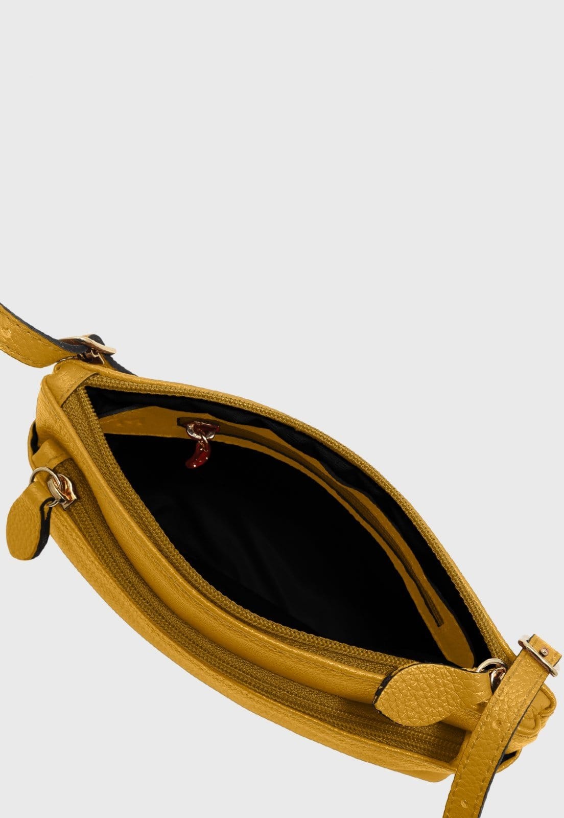 Vista 2 Bolsa Transversal de Couro Mariart Ágata Açafrão Mariart amarelo