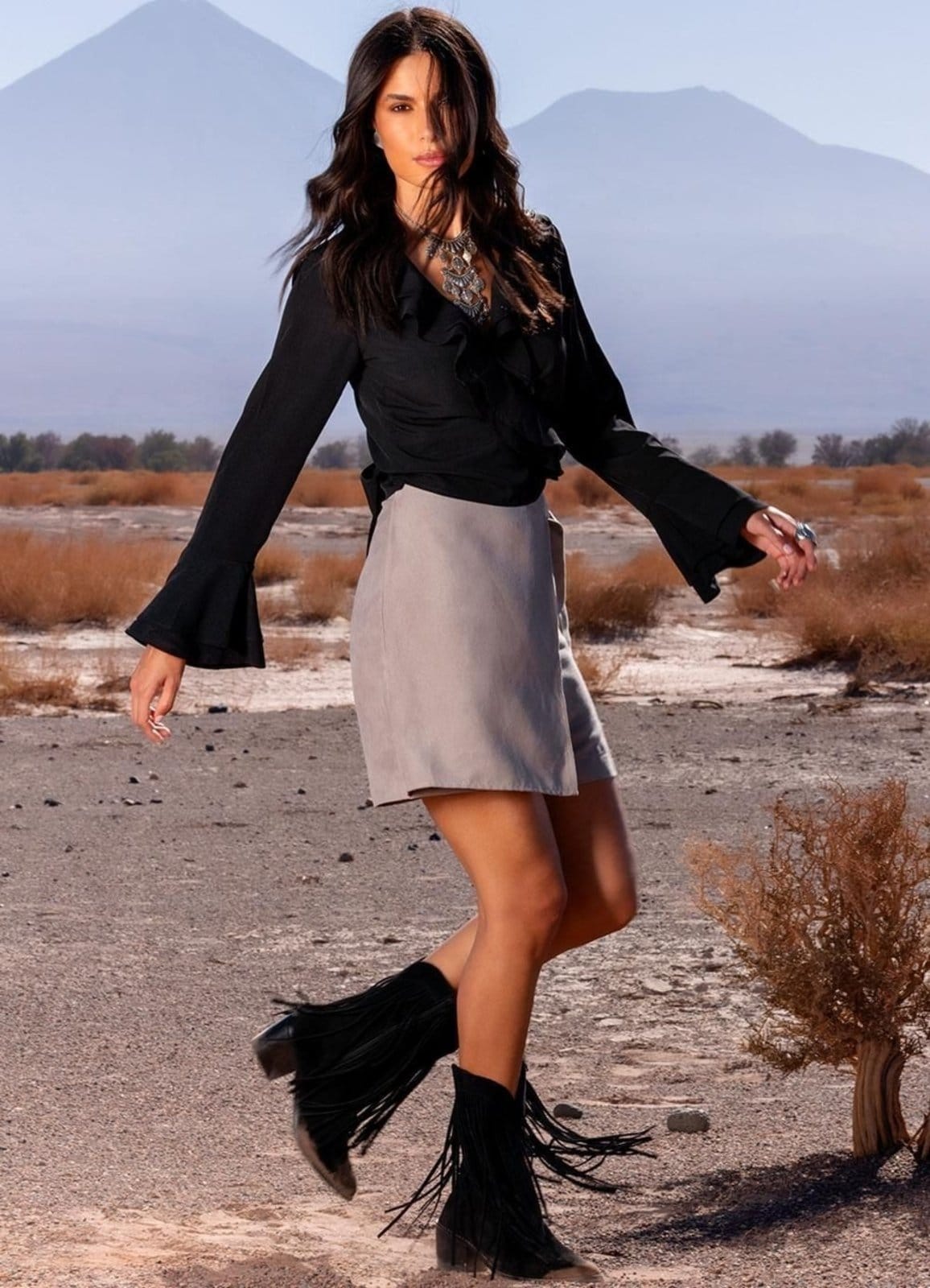 Vista 2 Short Feminino Claro Em Tecido Suede Quintess Quintess cinza