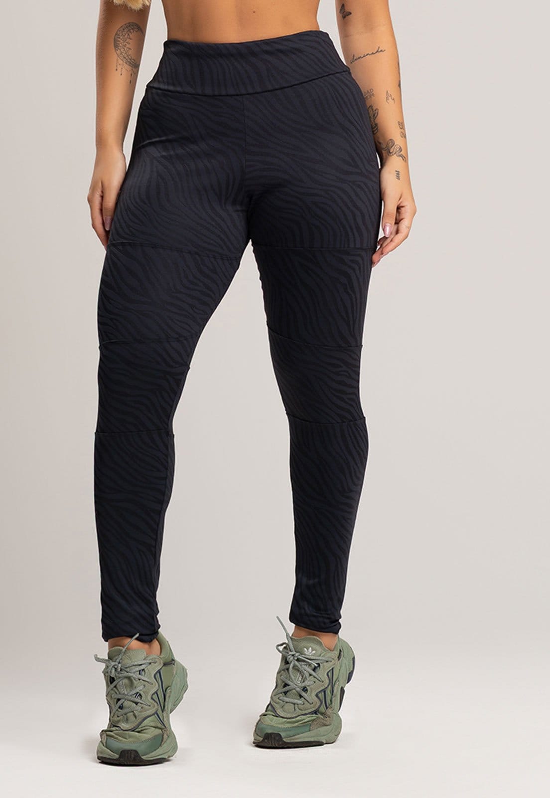 Vista principal Calça Legging MVB Modas Cintura Alta Recortes Texturizada Jacquard Mvb Modas preto