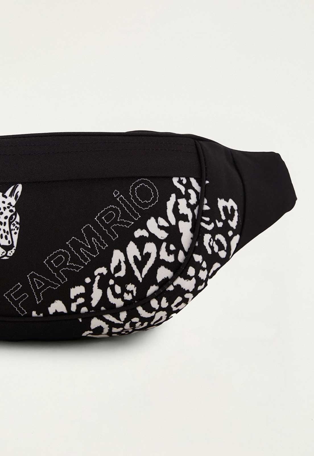 Vista 2 Bolsa Feminina Farm Dengo Selva Preta FARM preto