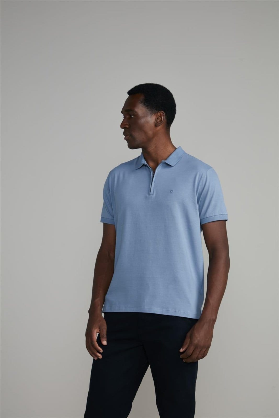 HIGHSTIL Polo Manga Curta com Zíper Comfort Básica Jeans