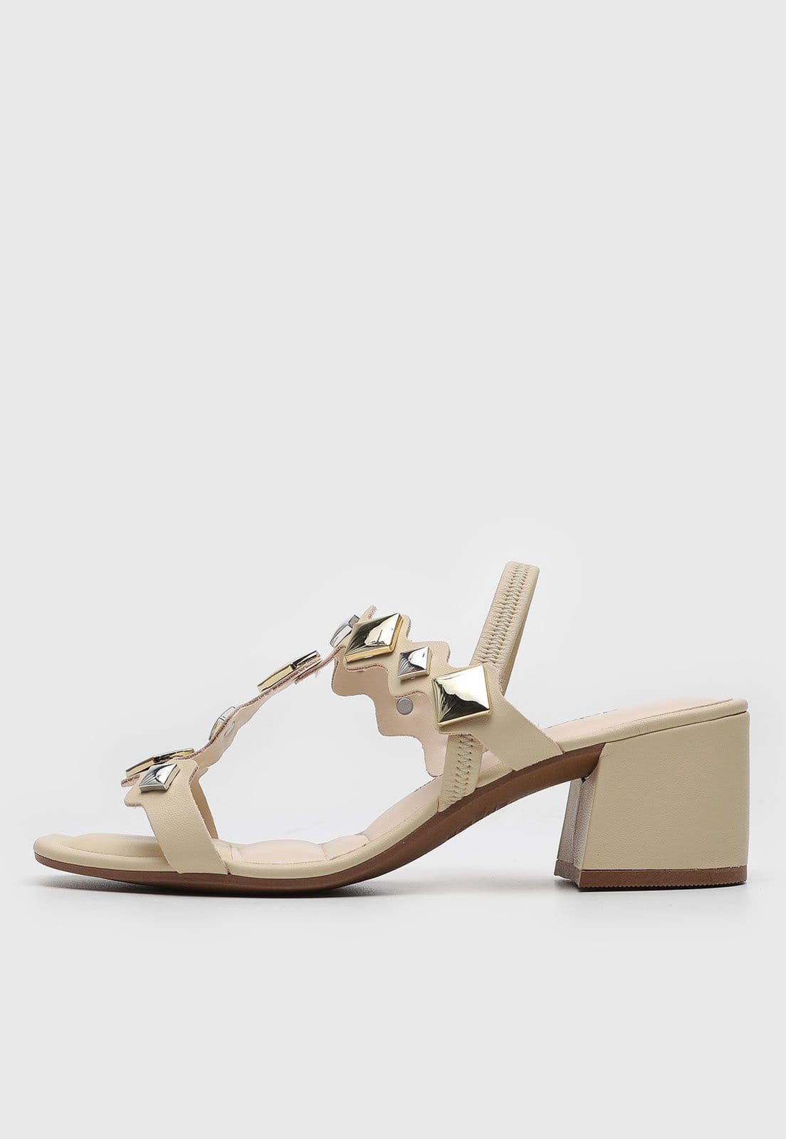 Sandália Feminina Dakota Tachas