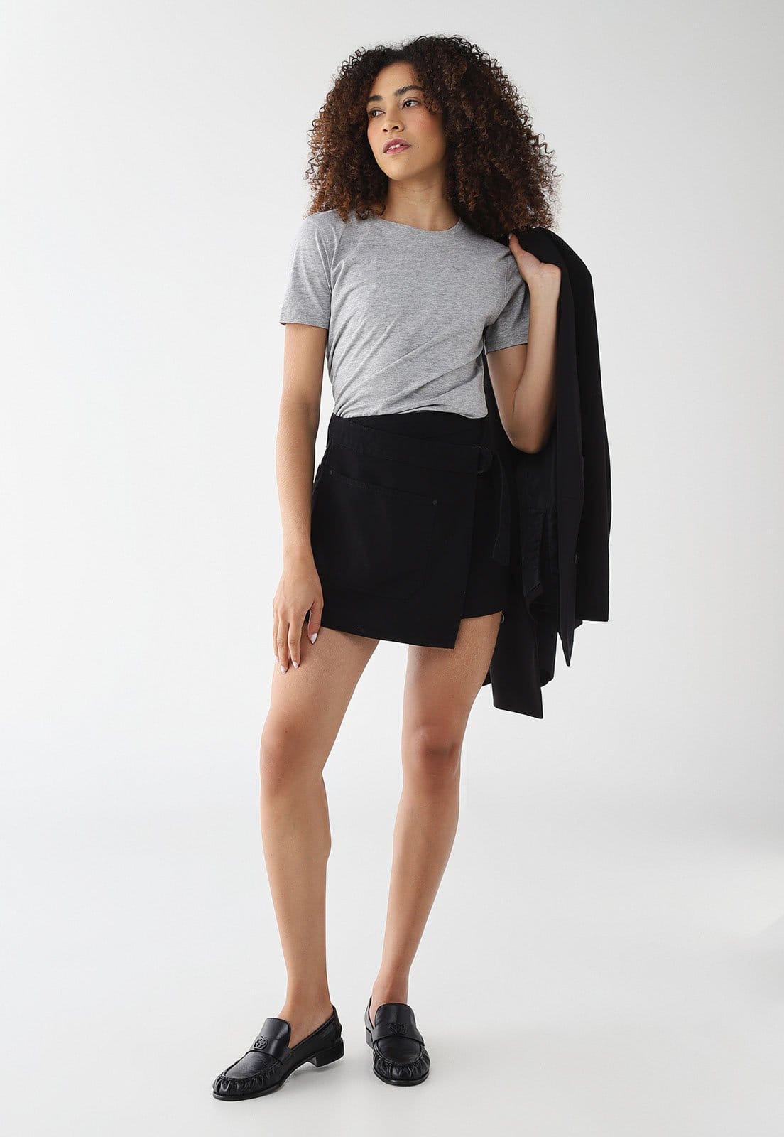 Vista 2 Saia Feminina Colcci Amarração Lateral Preta Colcci Jeans preto