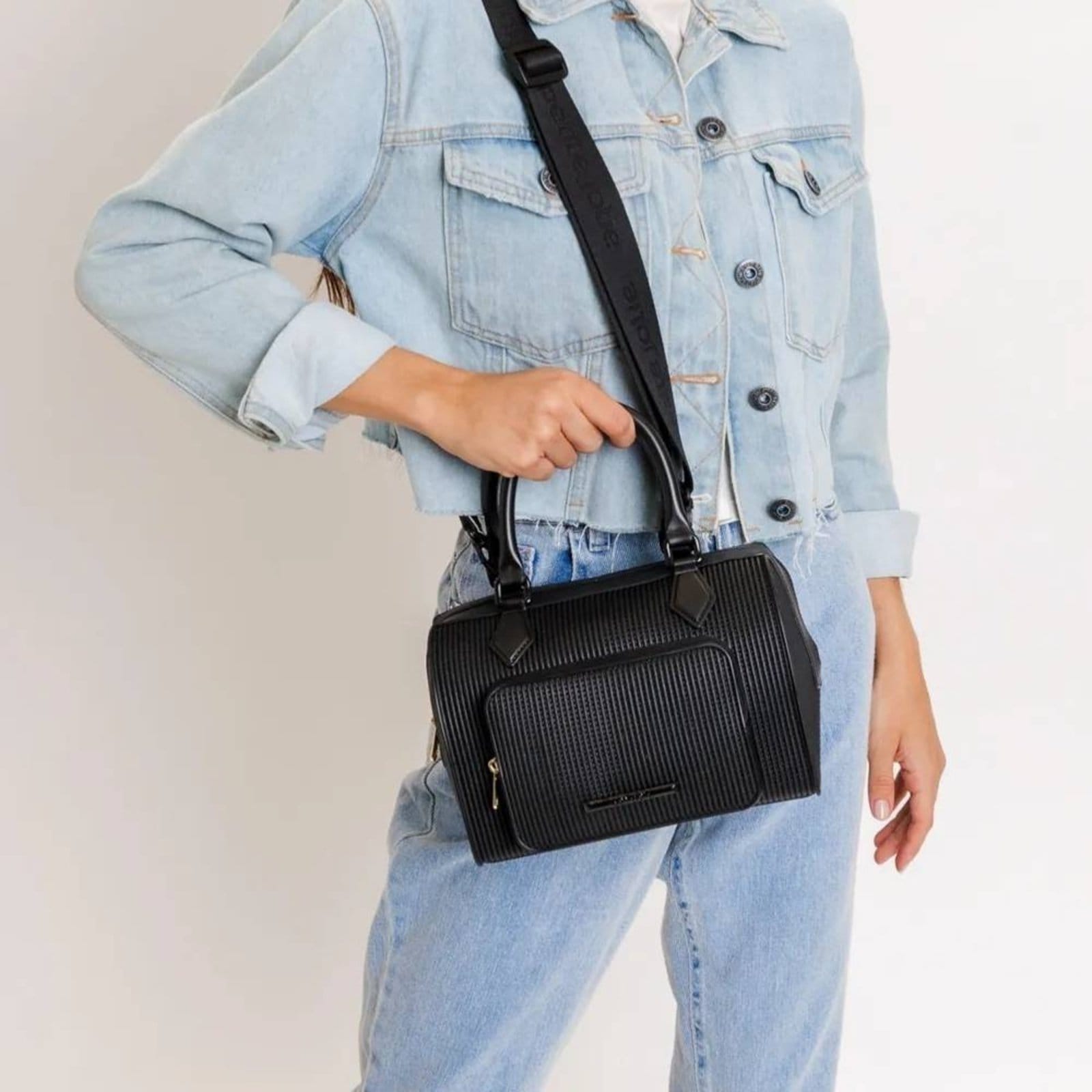 Vista 2 Bolsa Feminina Lauren Petite Jolie PJ11015 Petite Jolie preto