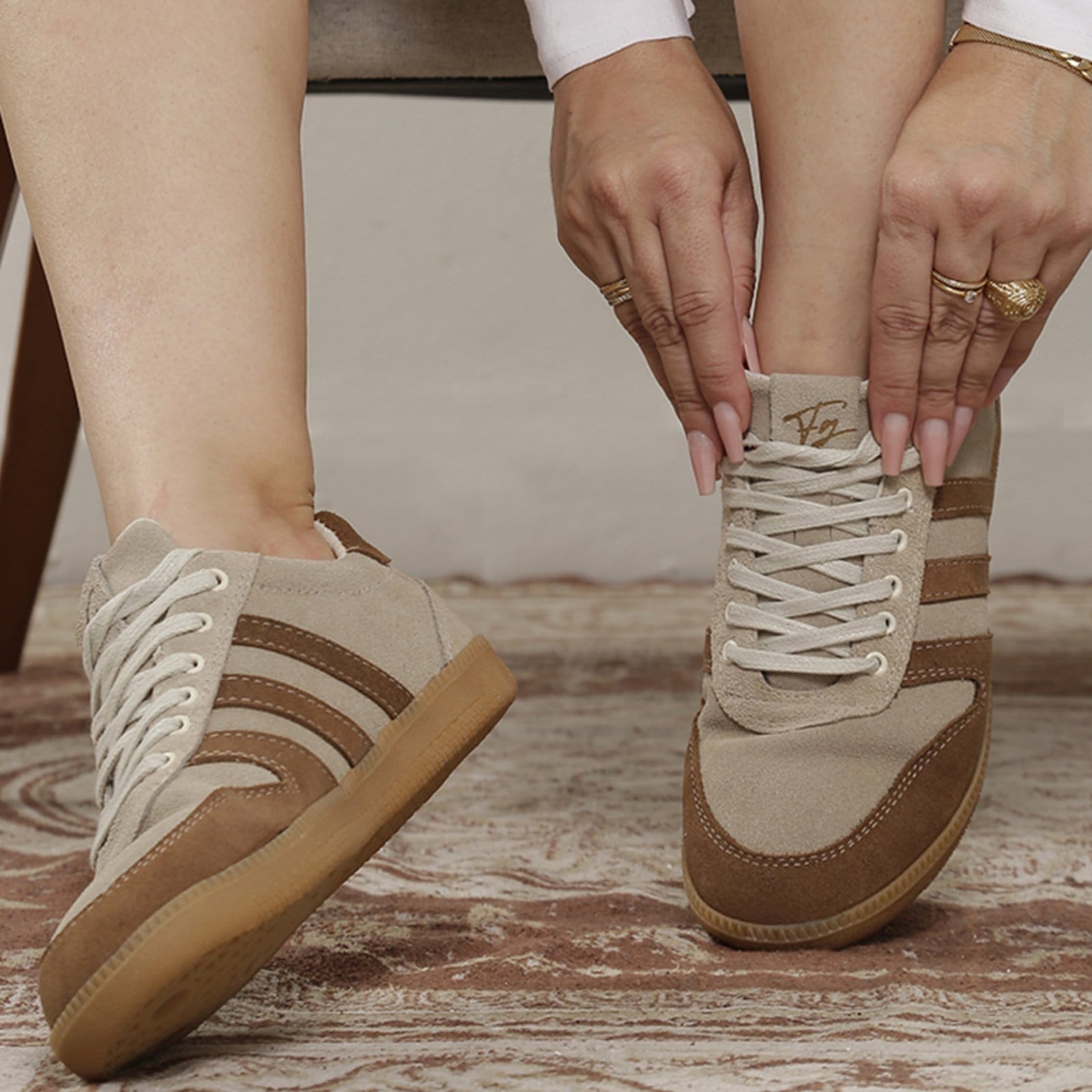 Vista 2 Tênis Feminino Couro Legítimo Casual Paty Ultra Resistente Macio Elegante Mel super shoes caramelo