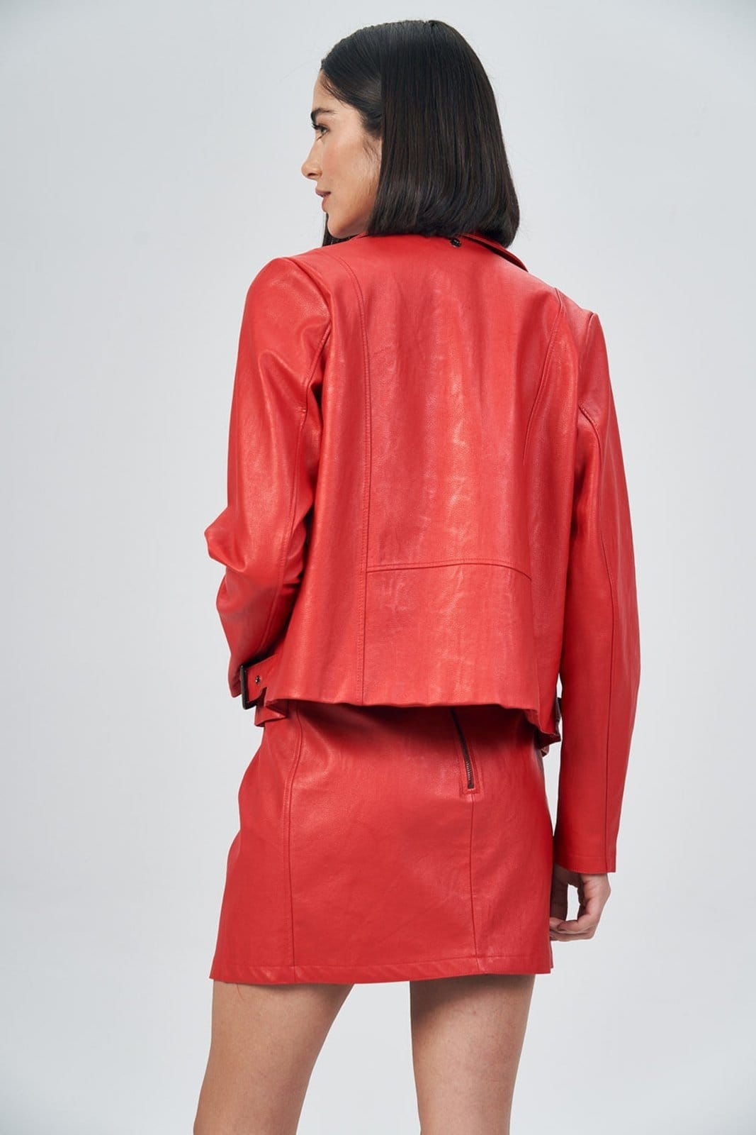 Vista 2 Jaqueta PU Com Fivela Feminina Acostamento ACT FEMININO vermelho