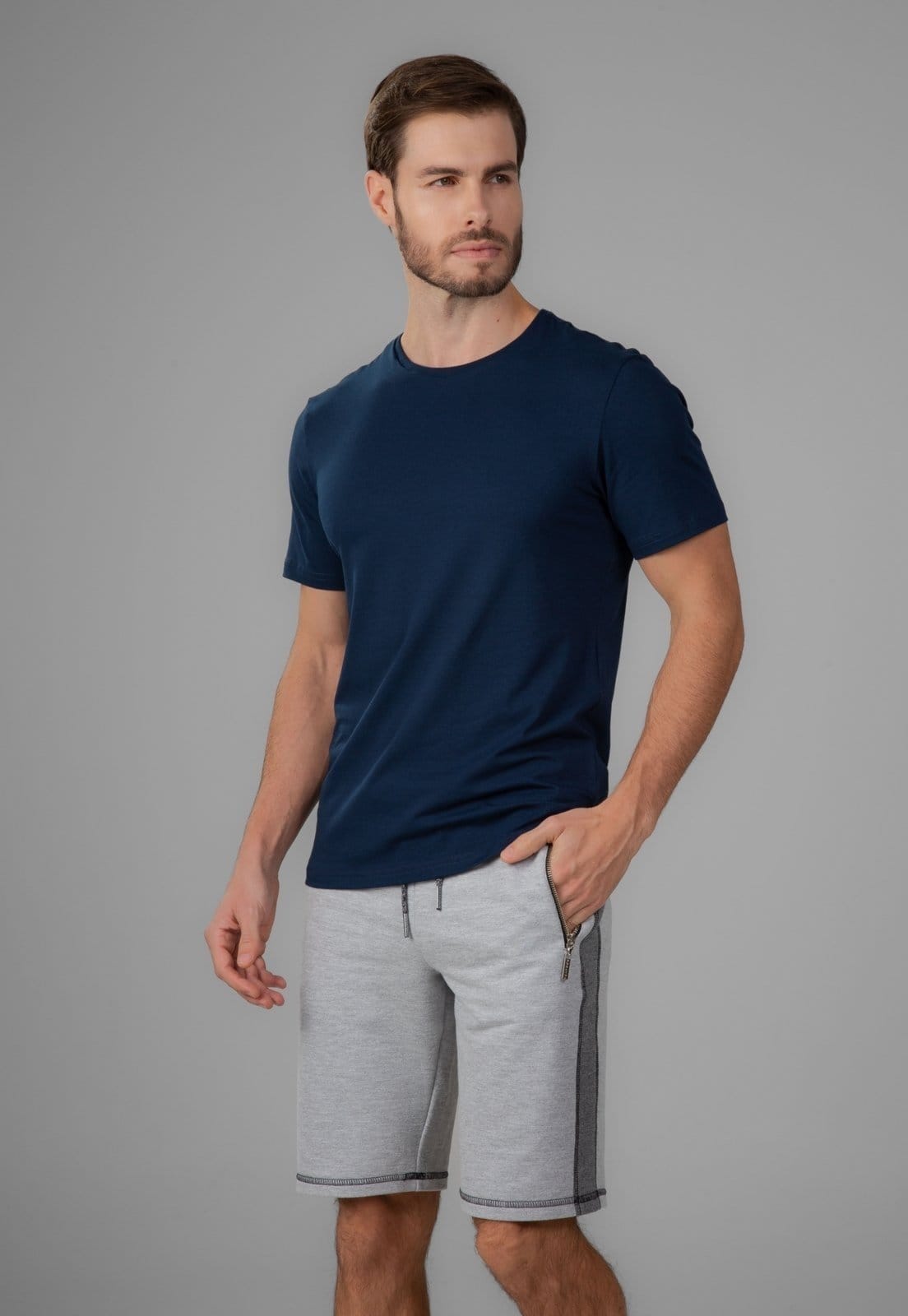 Vista 2 Bermuda Moletom Traymon Slim Com Cordão Claro Traymon cinza