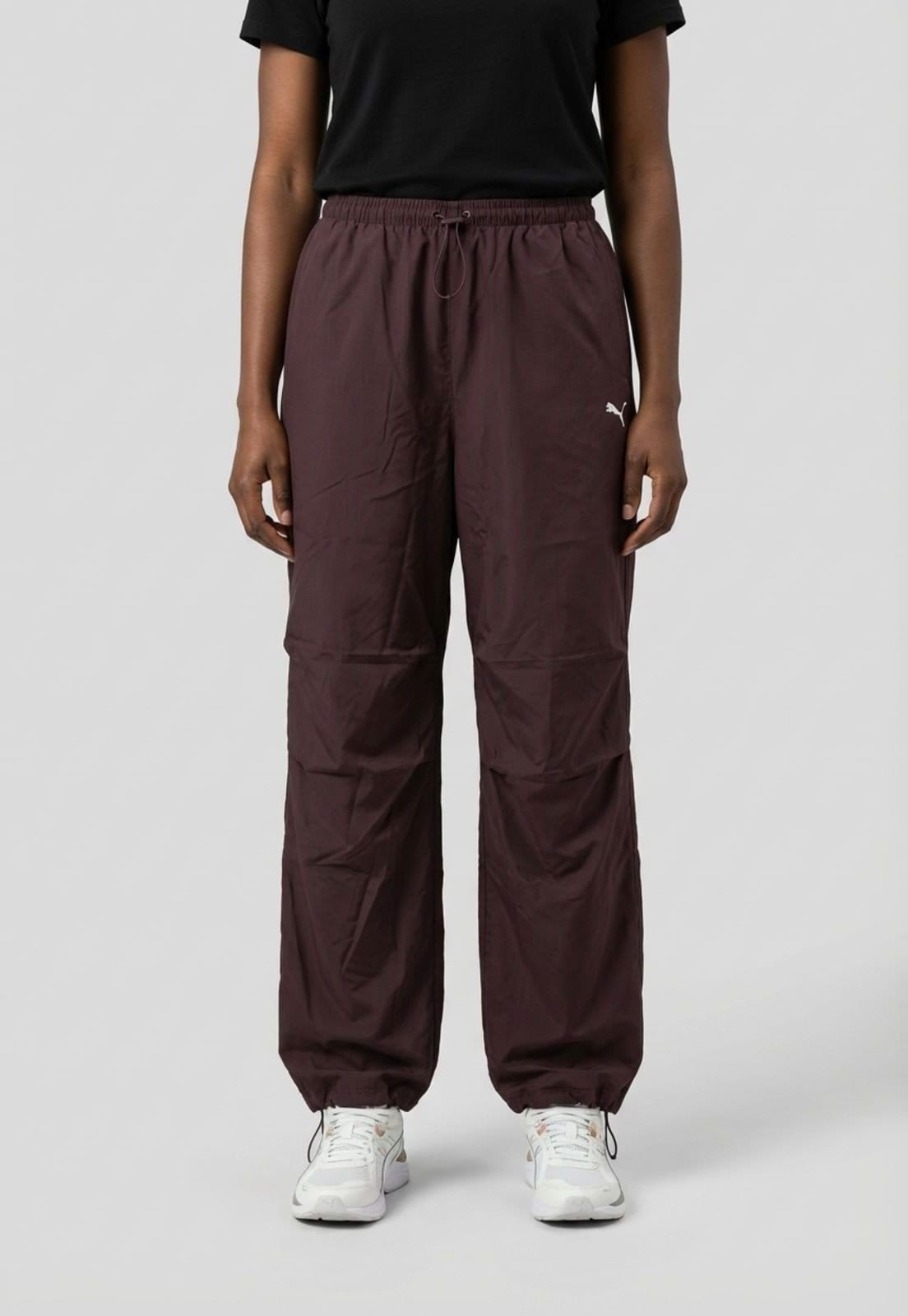 Calça Feminina Puma Wardrobe ESS Parachute Woven Pants
