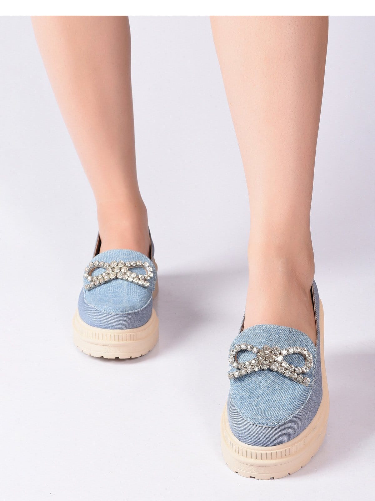 Vista 2 Mocassim Strass Laço Brilho Sola Tratorado Loafer Salook jeans