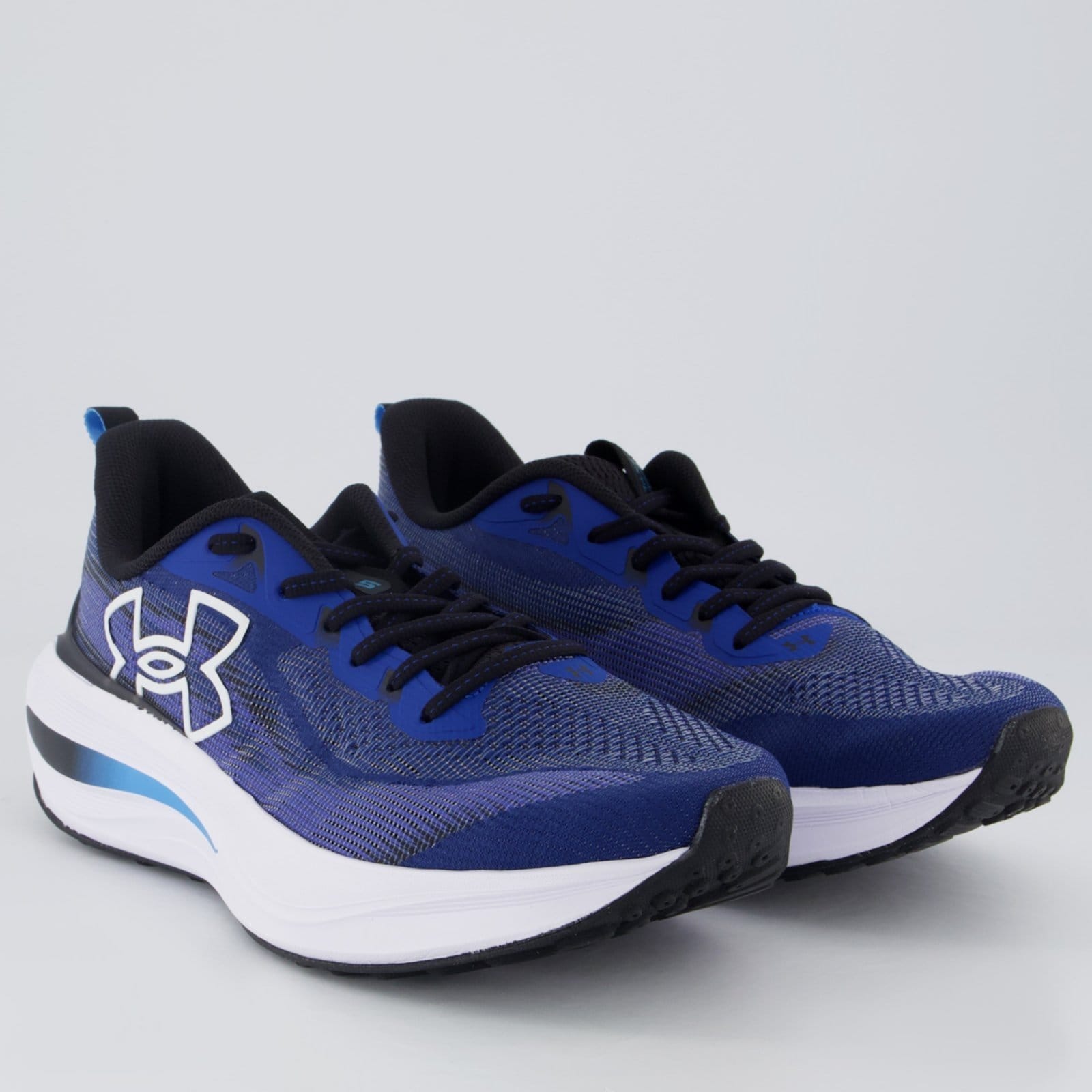 Vista 2 Tênis Under Armour Charged Skyline 5 Marinho Under Armour azul