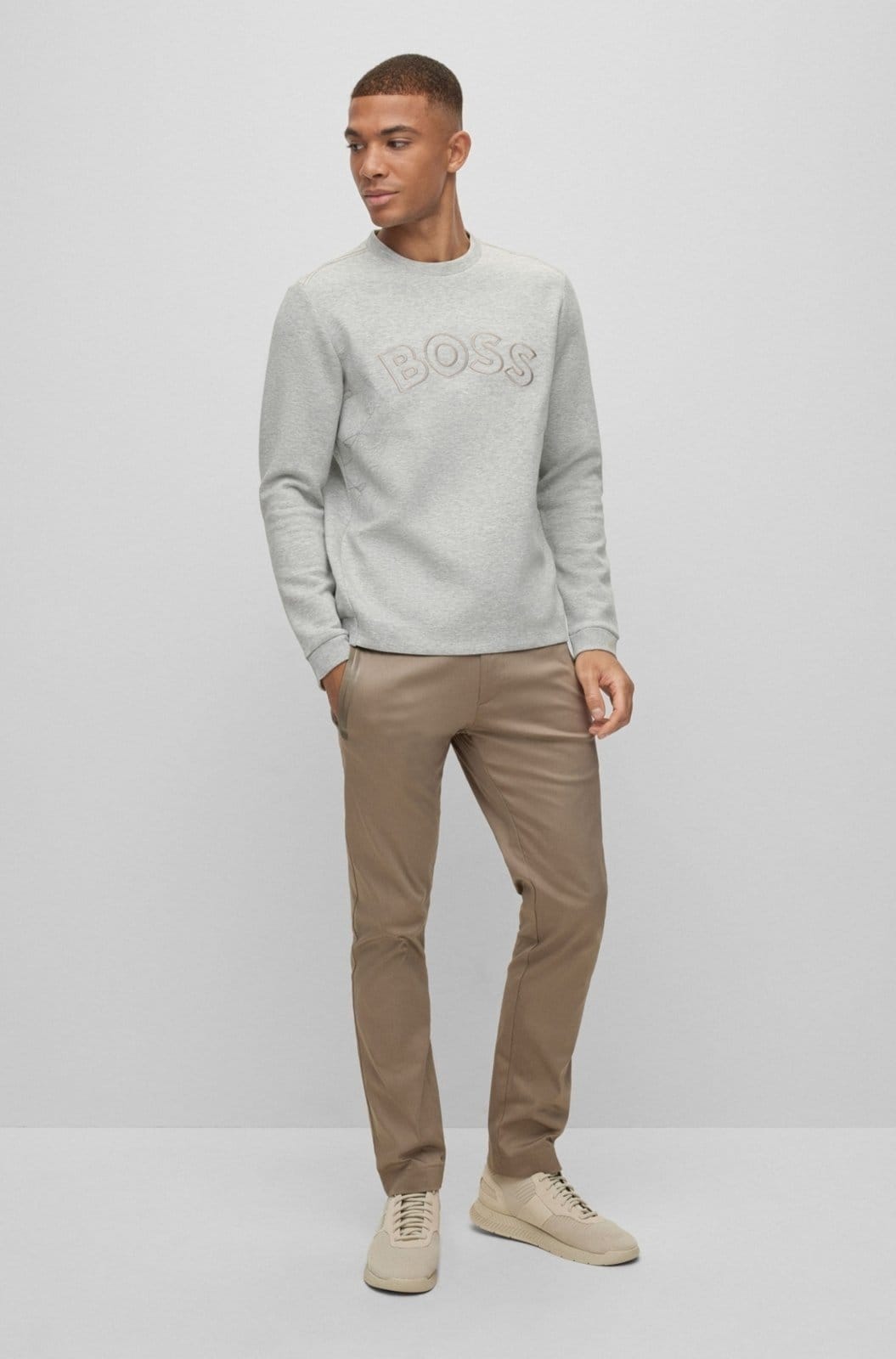 Vista 2 Blusa De Moletom Regular Fit Com Logotipo Curvo Boss cinza