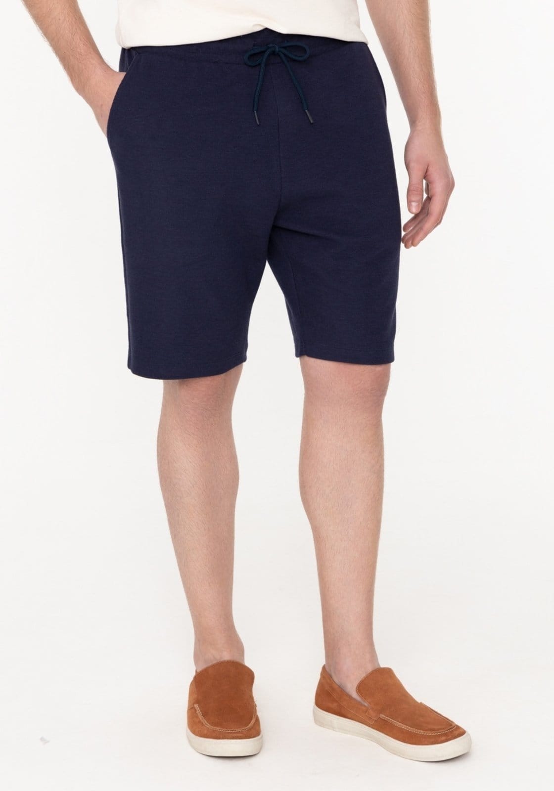 Vista 2 Bermuda Com Cadarço E Bolsos Em Malha Texturizada Hangar 33 azul