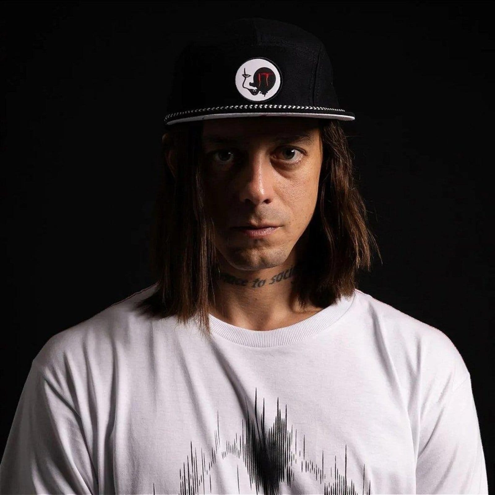 Vista principal Boné MCD Aba Reta Five Panels IT SM25 MCD preto