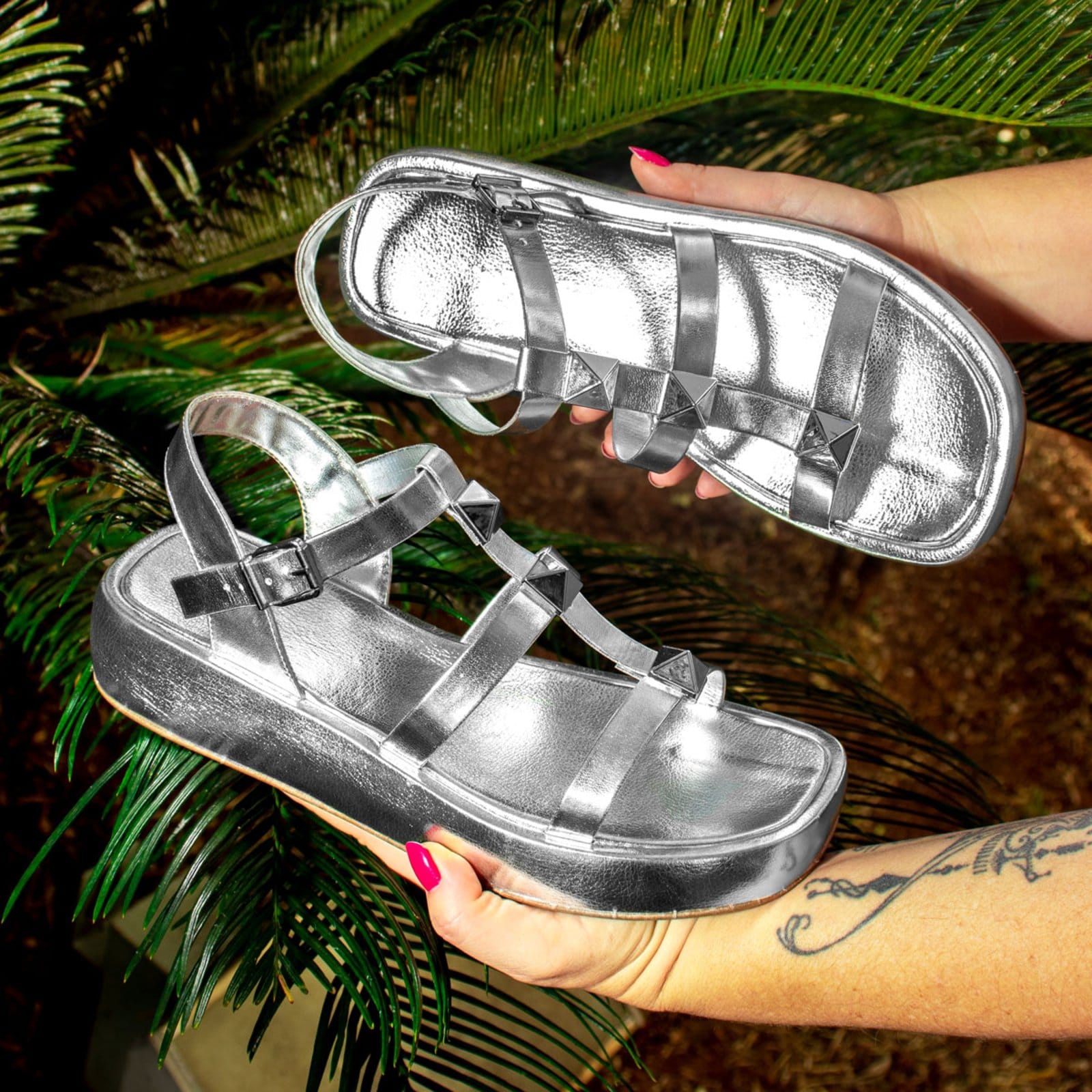 Sandália Feminina Macia Confortável Resistente Ajuste Fivela Leve Plataforma Anabela Moda