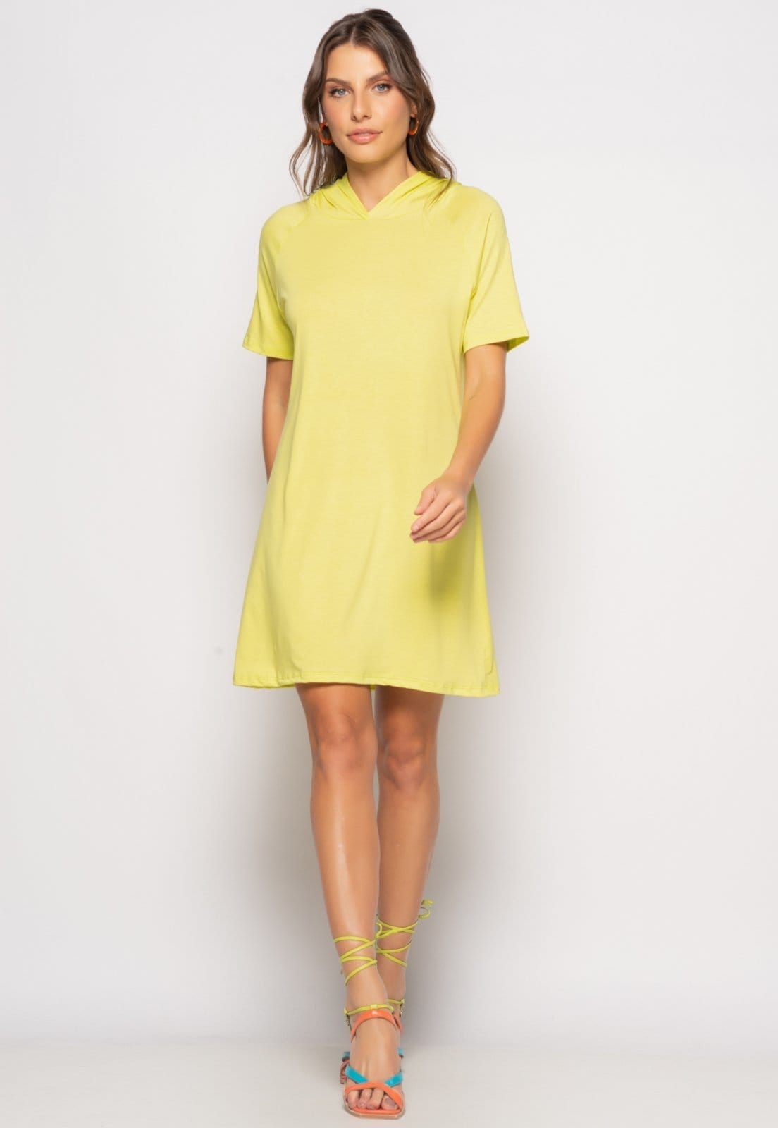 Vista 2 Vestido Curto Com Capuz Malha Salvatore Limão Salvatore Fashion verde