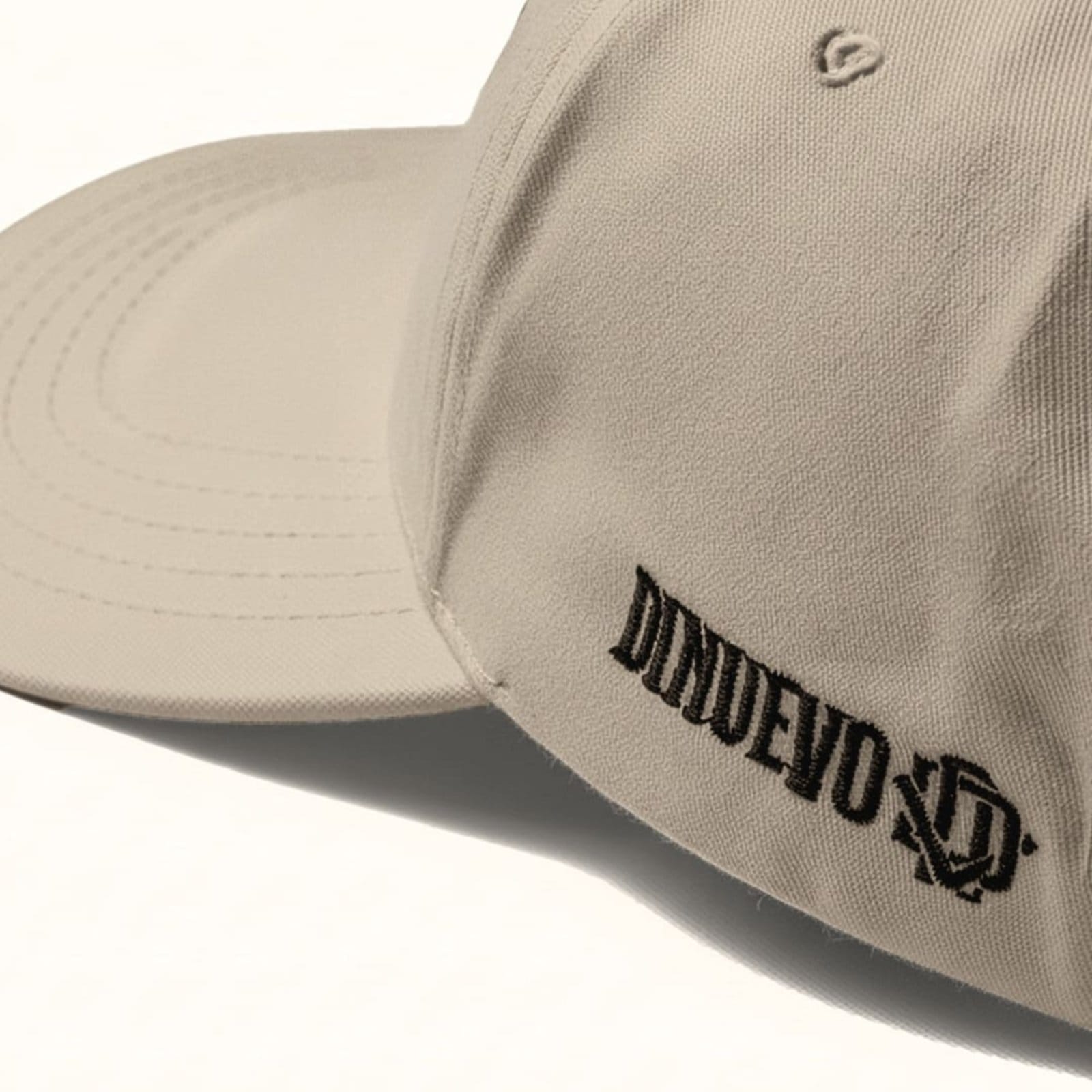 Vista 2 Boné DNV Bordado DiNuevo Aba Curva Di Nuevo branco/preto