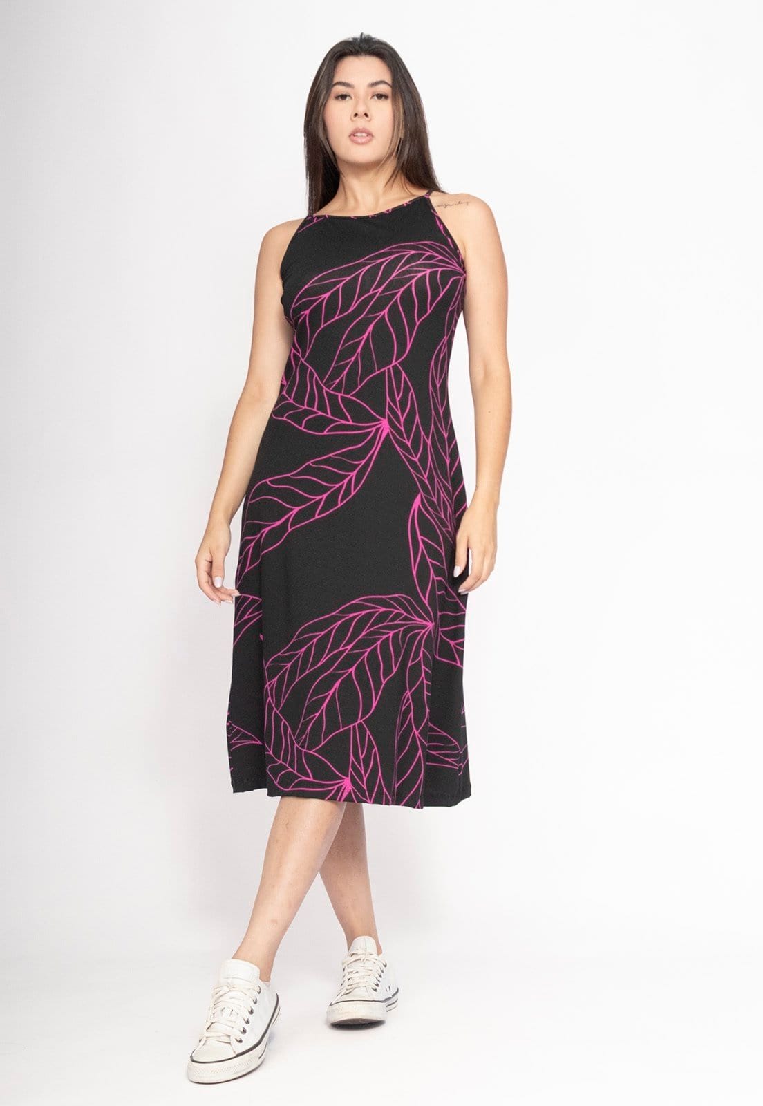 Vista principal Vestido CabanaFree Aimara Curto Trapézio Malha Estampa Antúrios Lilás Cabanafree estampado