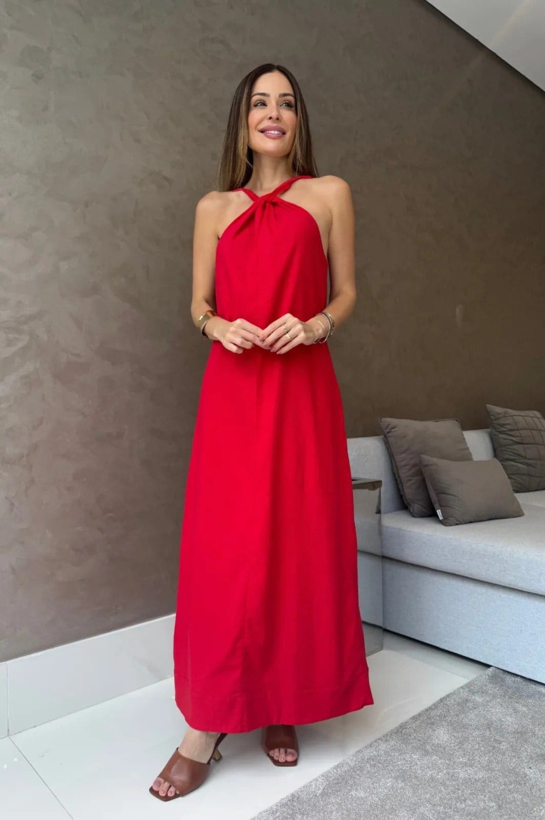 Vista 2 Vestido Linho Midi Ane VIC BRAND vermelho