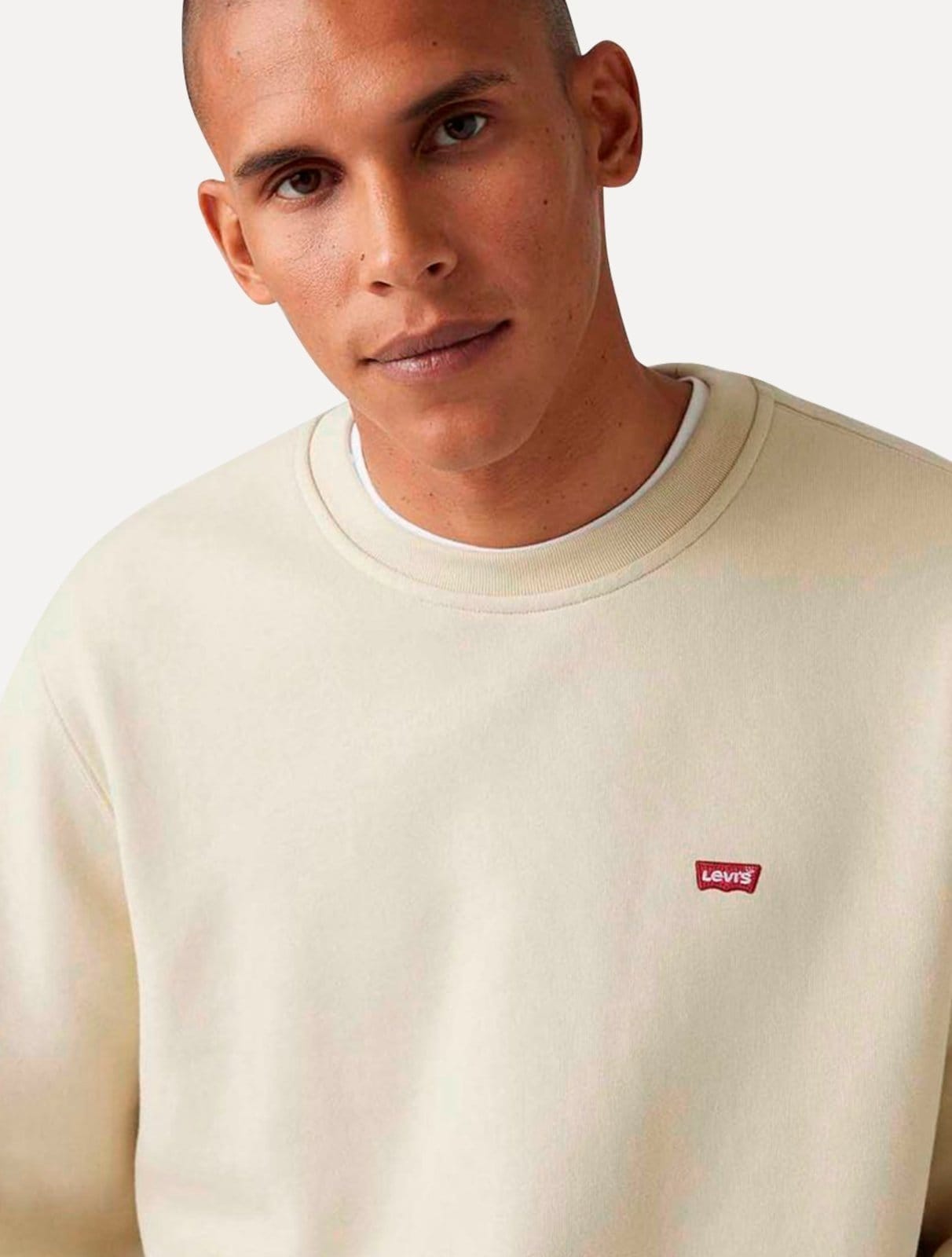 Vista 2 Moletom Levis Masculino Crewneck Original Housemark Claro Levis cáqui