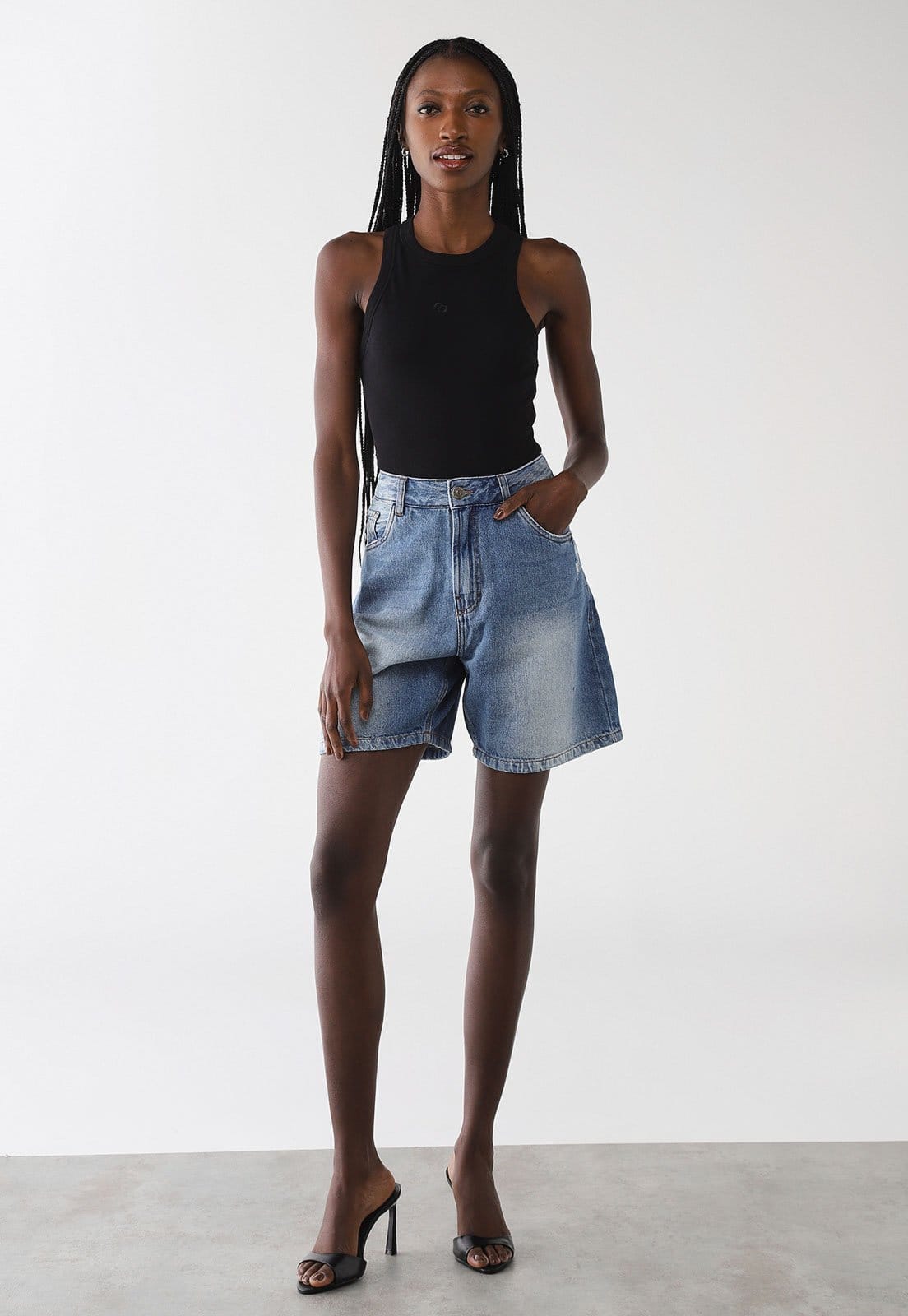 Vista 2 Bermuda Masculina John John Sinaloa Jeans Claro John John azul