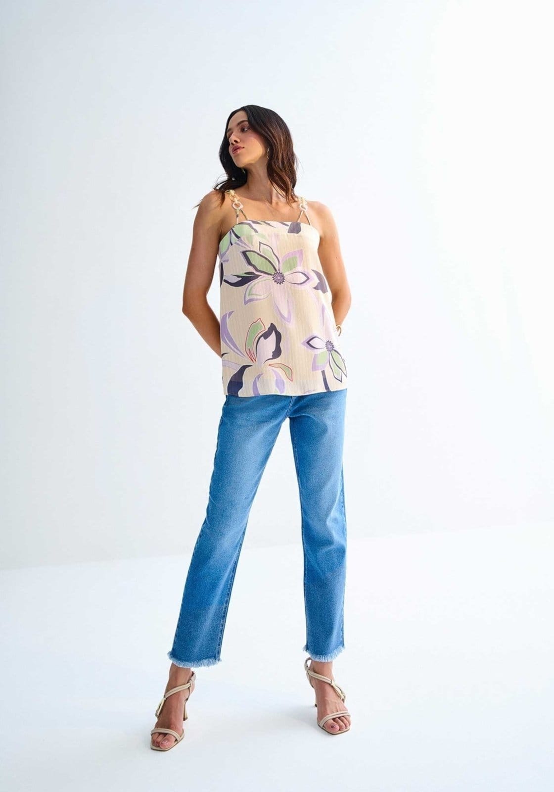 Calça Lez a Lez Mom Cintura Alta Desfiada