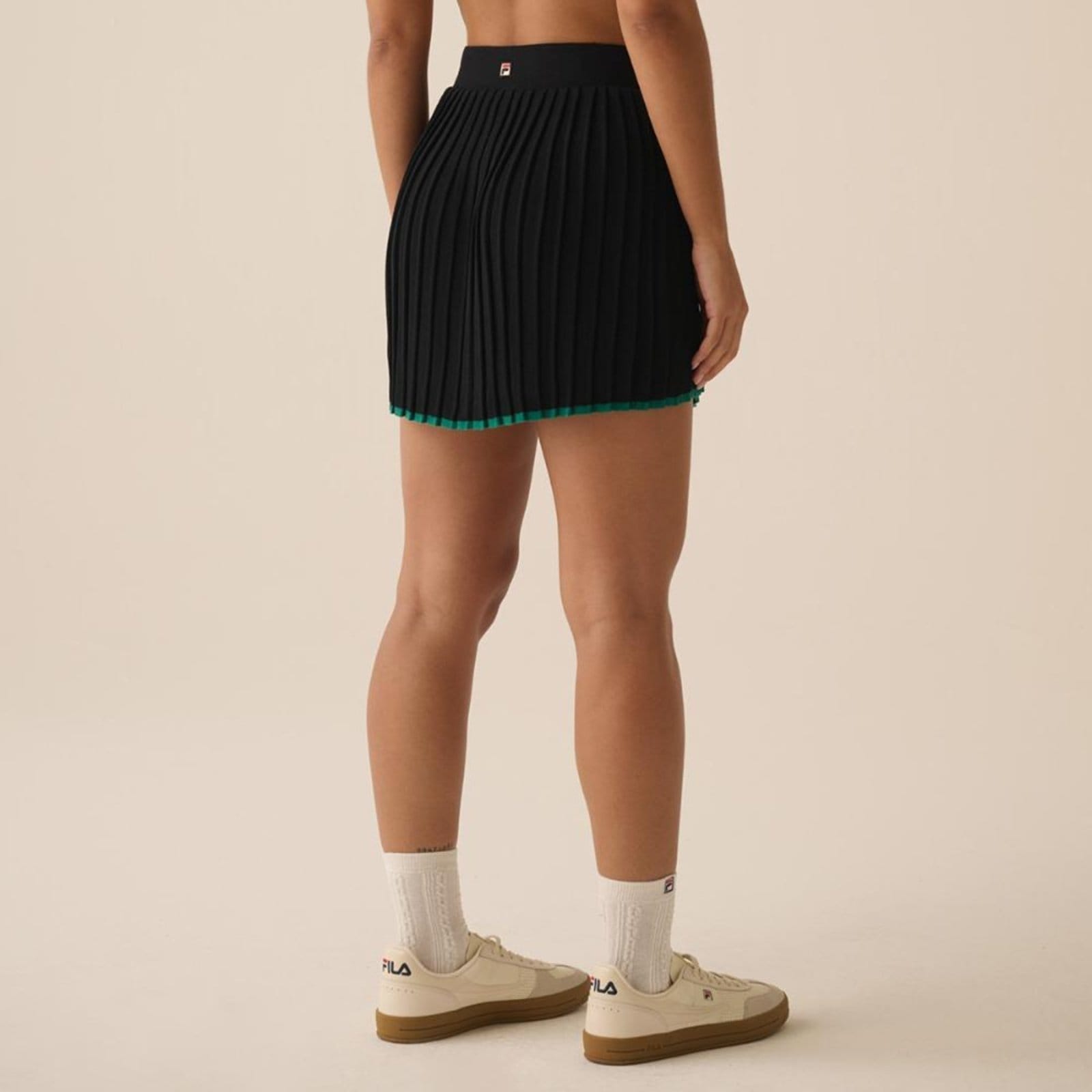 Vista 2 Saia Fila Regular Tricot Sport Club Feminina Fila incolor