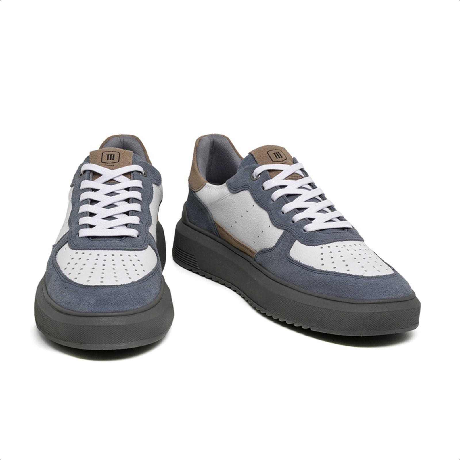 Vista 2 Tênis Malbork e Cinza com Solado de Borracha 17530 Malbork branco