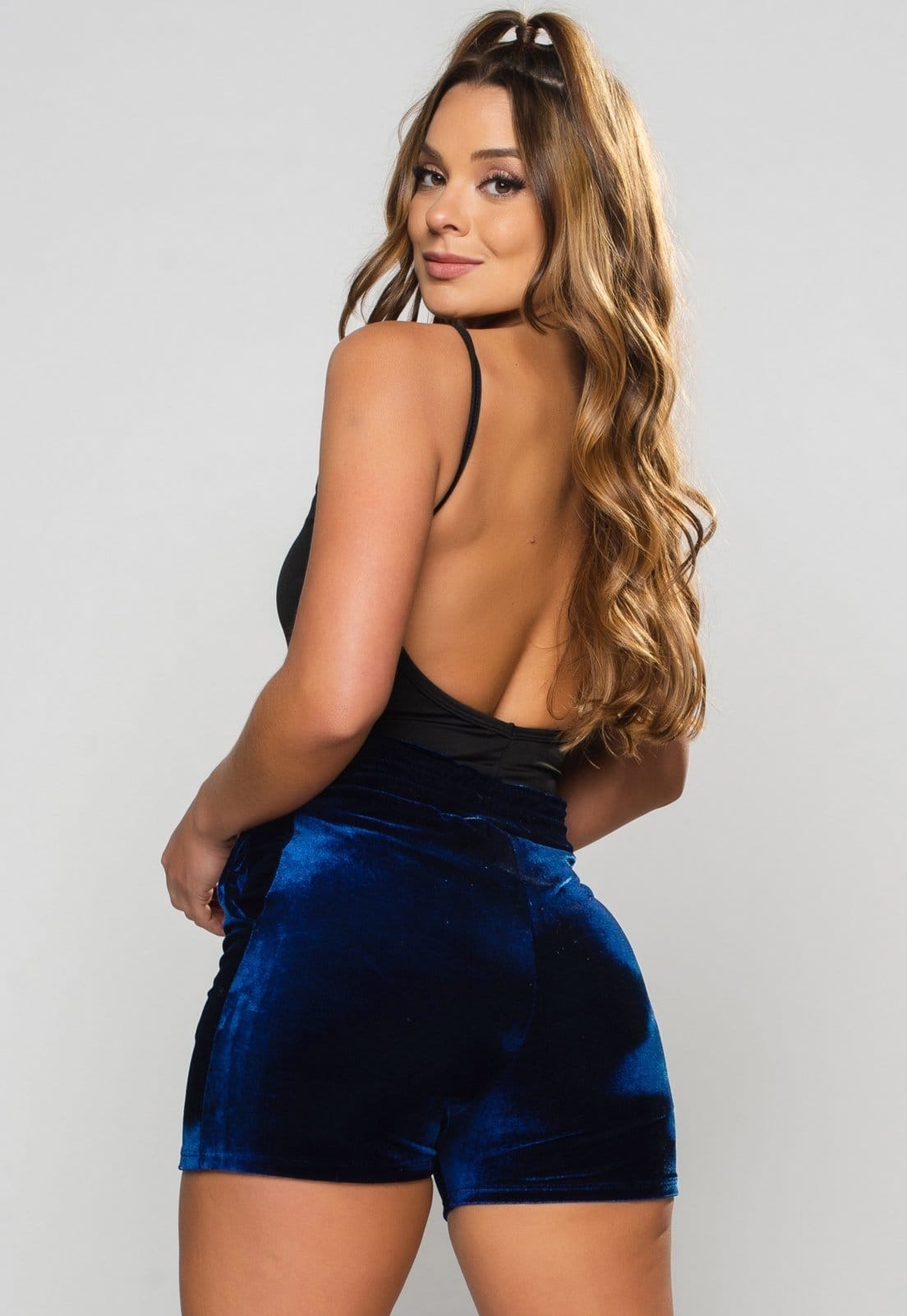 Vista 2 Short Curto MVB Modas Veludo Molhado Cintura Alta Mvb Modas azul