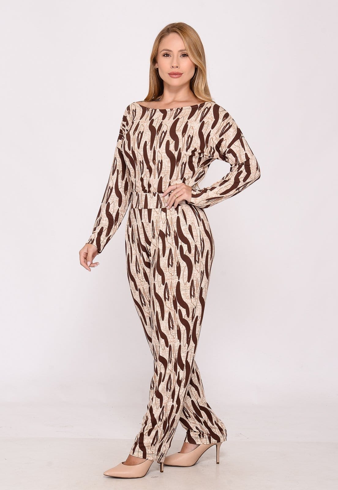 Vista 2 Macacão M/L Decote Canoa BBonnie Maitê Estampa BBonnie marrom