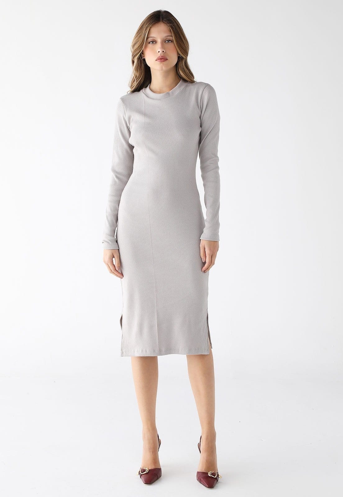 Vista principal Vestido Midi Manga Longa Levosch Fendas Laterais Claro 77VS LEVOSCH cinza