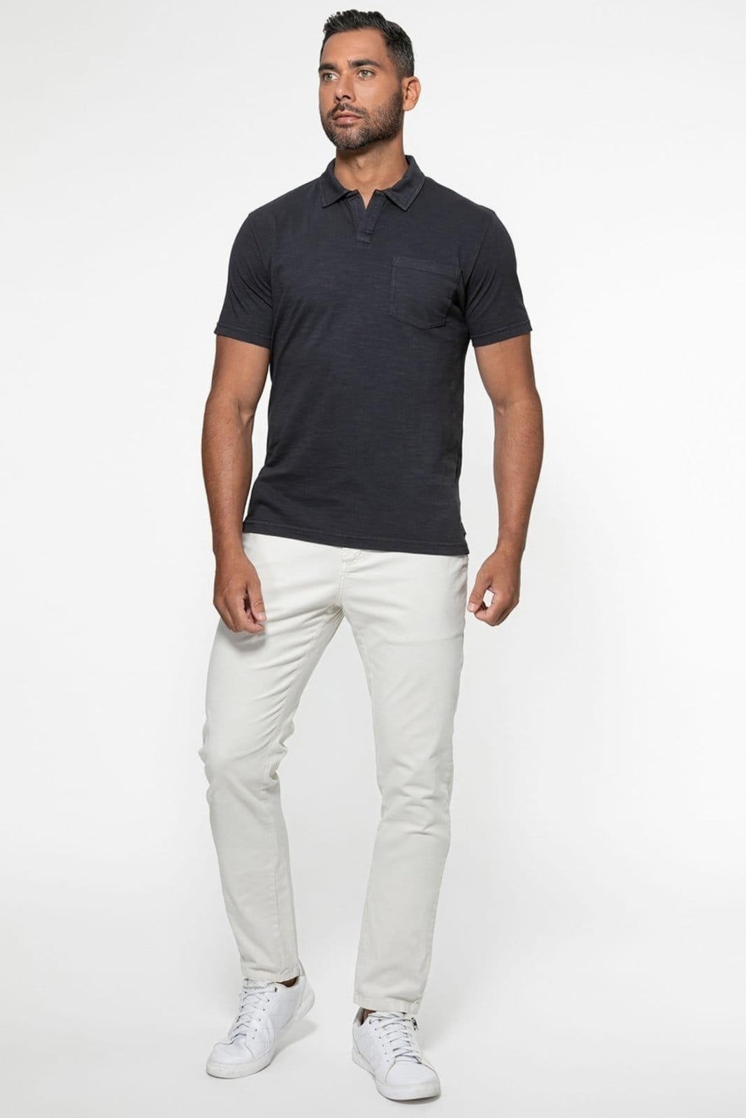 Vista 2 Camisa Polo Guess Flamê Bolso Guess preto