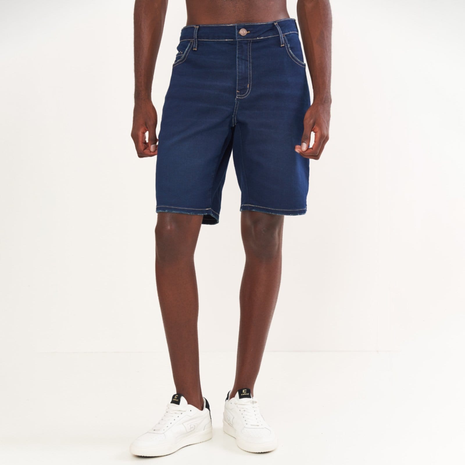 Vista principal Bermuda Jeans Colcci Davi Classic Pr26 Masculino Colcci azul