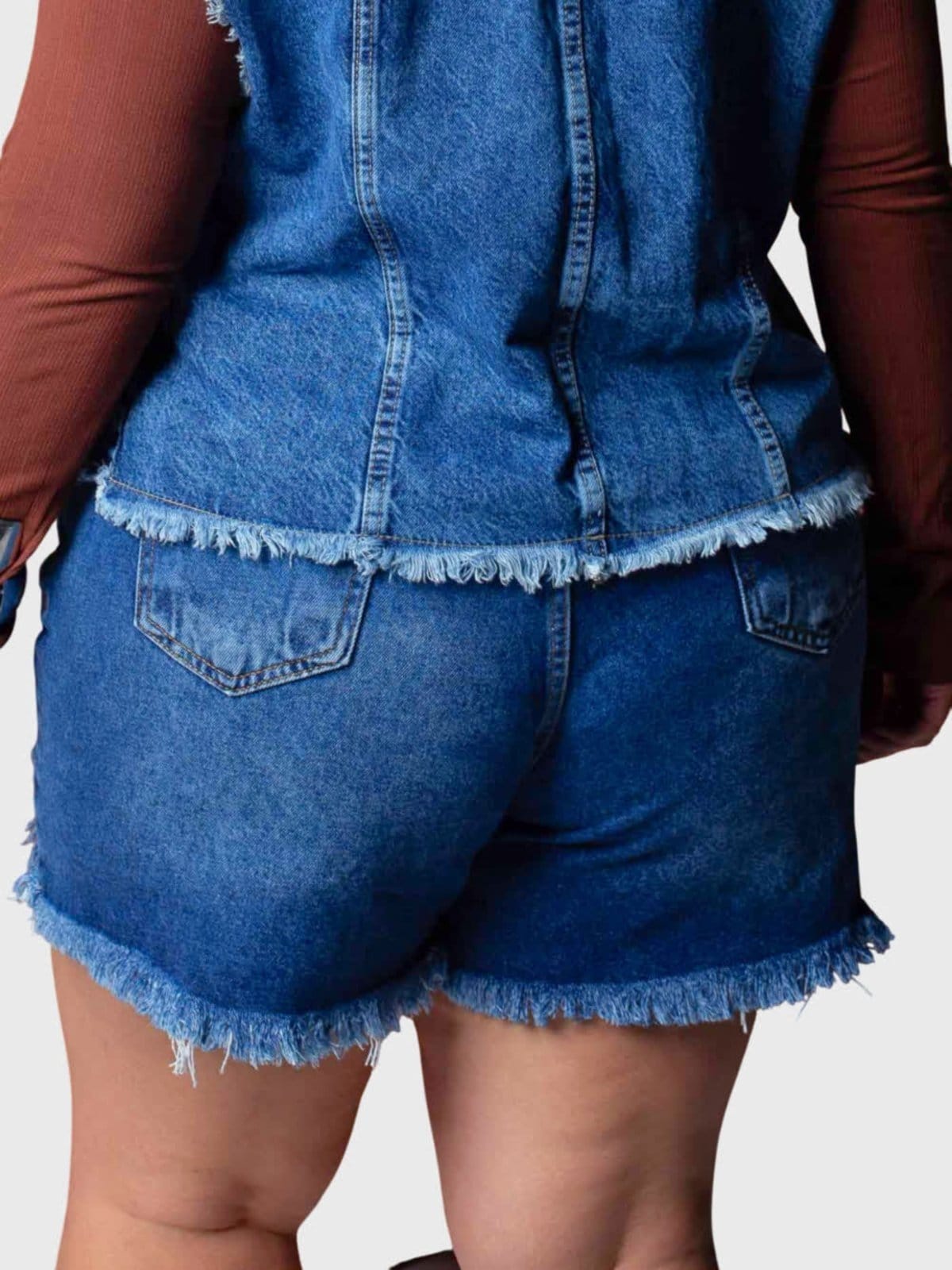 Vista principal Shorts Feminino Plus Boyfriend Com Barra Desfiada Razon Jeans jeans