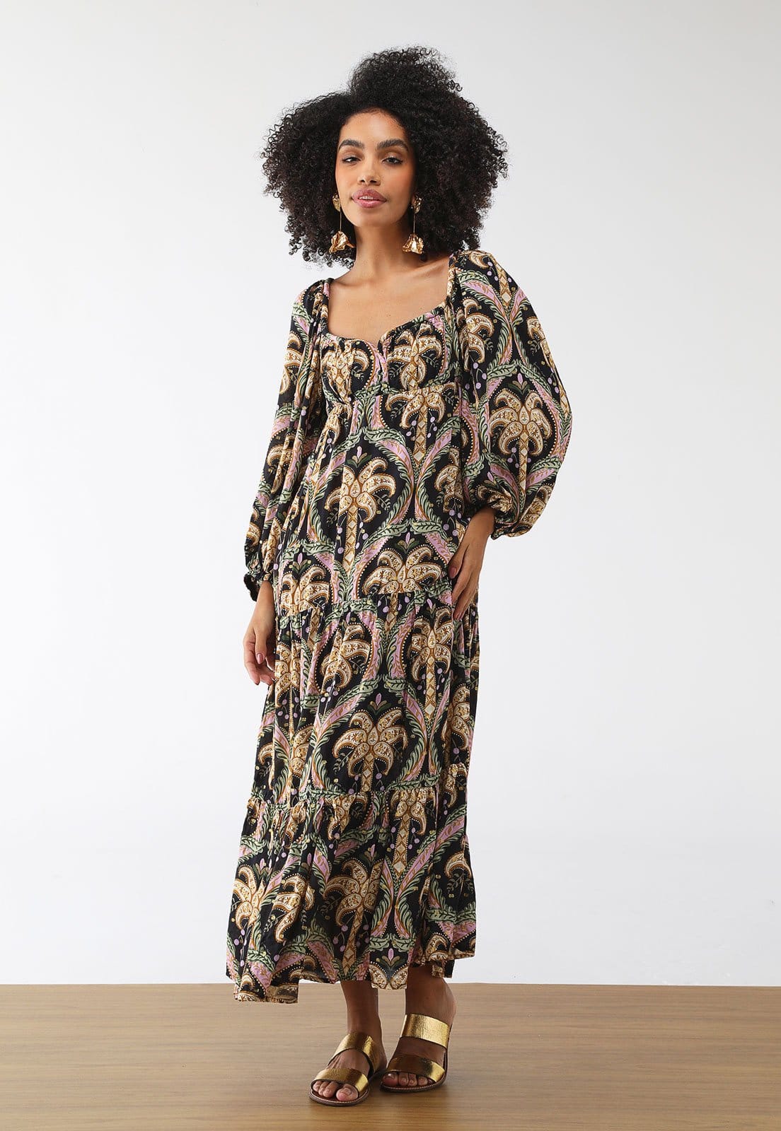 Vista principal Vestido FARM Longo Lurex Camafel Tropical FARM preto