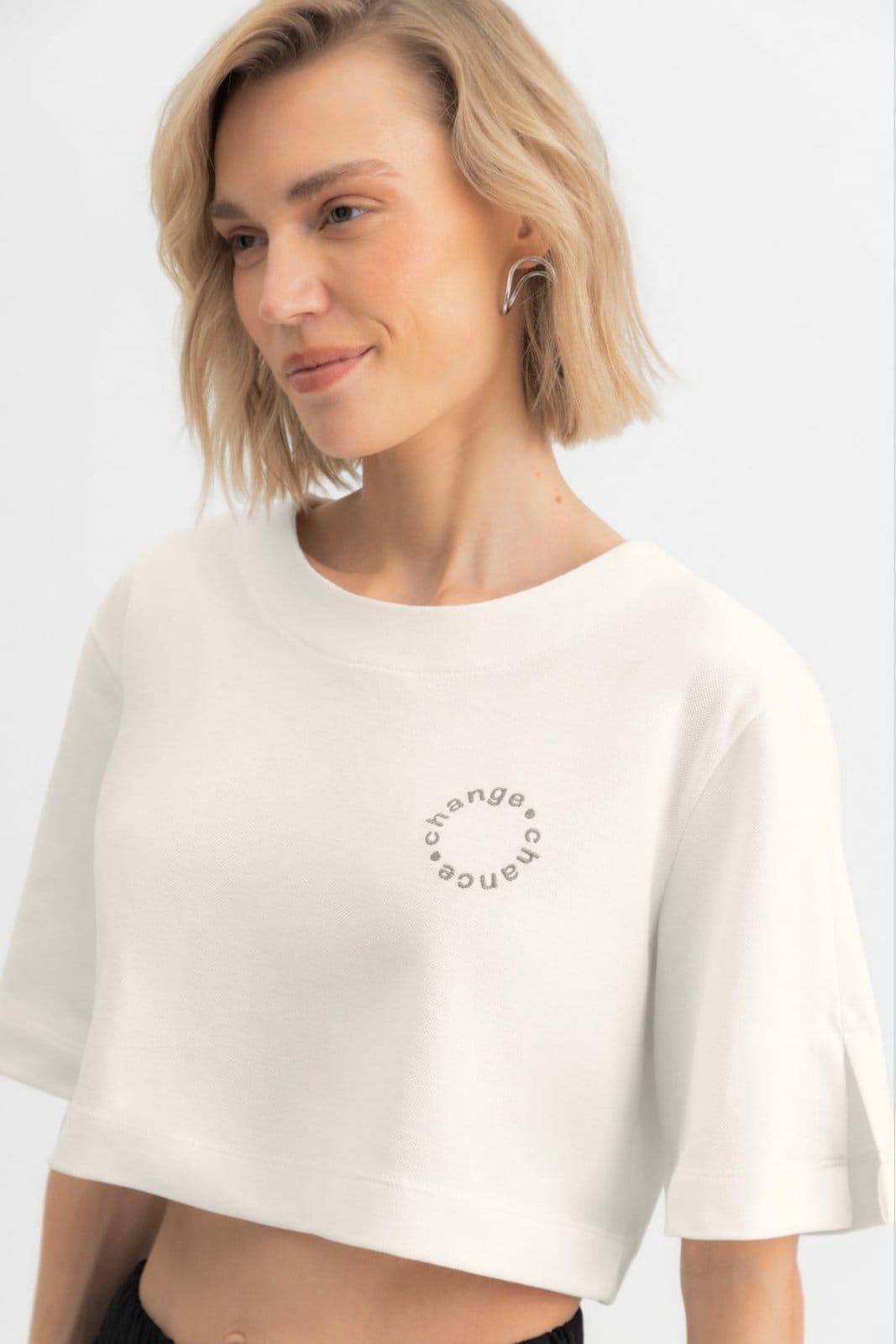 Vista 2 Blusa Cropped Feminina Bordada Essendi Natural Off-white Essendi off-white natural