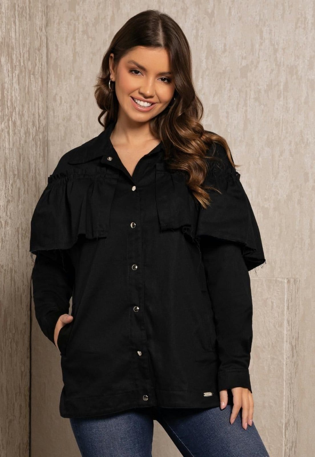 Vista 2 Jaqueta Com Babados Quintess preto