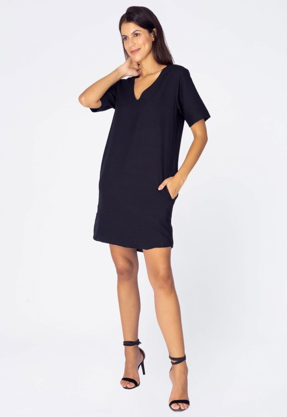 Vista 2 Vestido Amazonia Vital Chemise Curto Viscose Jabuti com Bolso Amazonia Vital preto