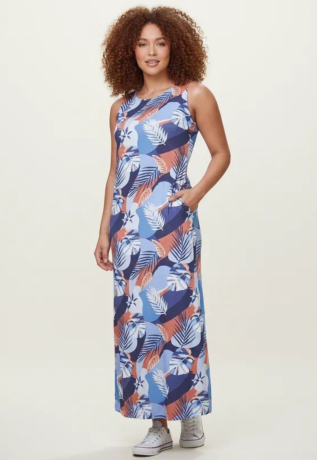 Vista principal Vestido CabanaFree Longo Plano com Bolso Estampa Jardim Celeste Cabanafree estampado celeste